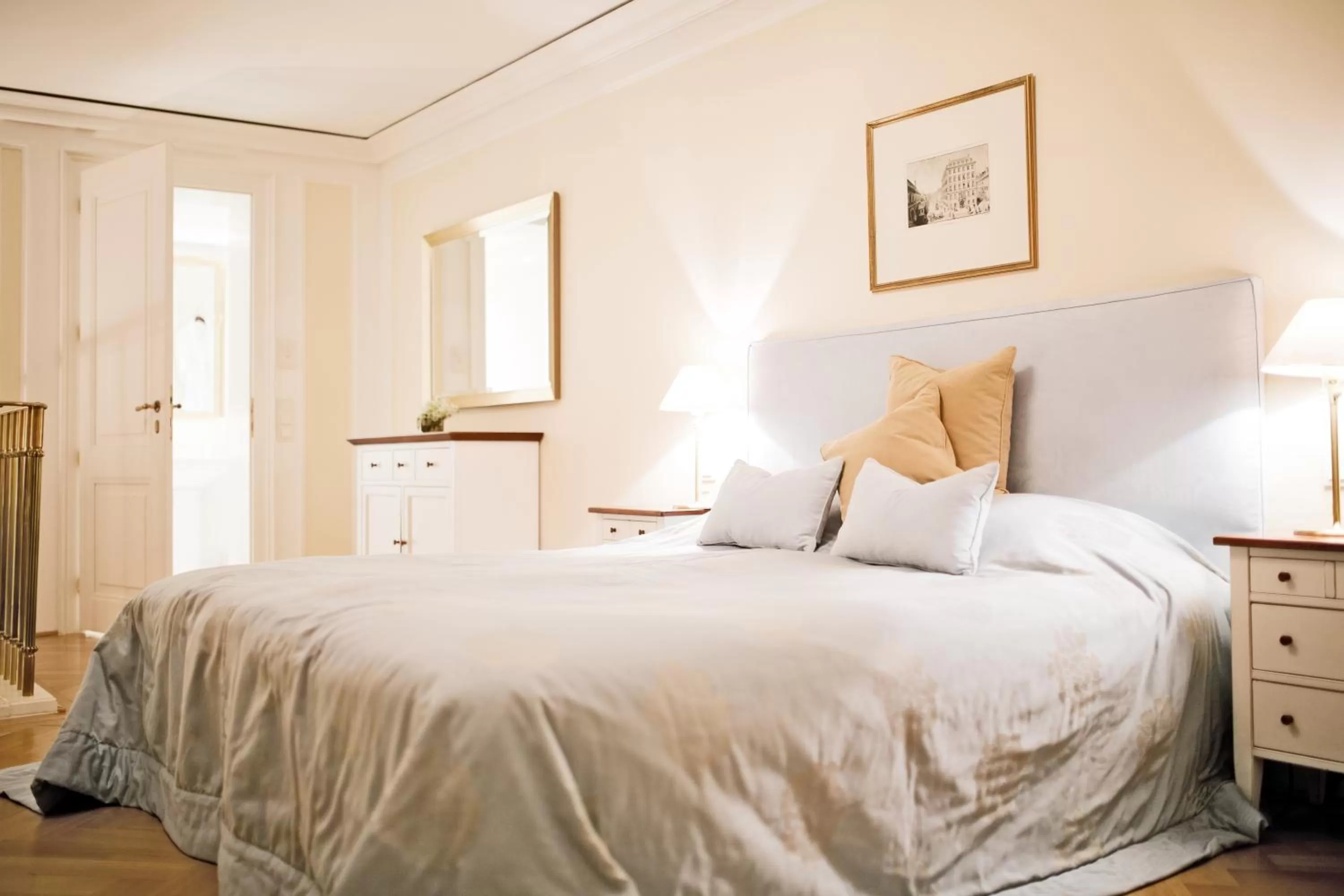 Bed in Palais Coburg Hotel