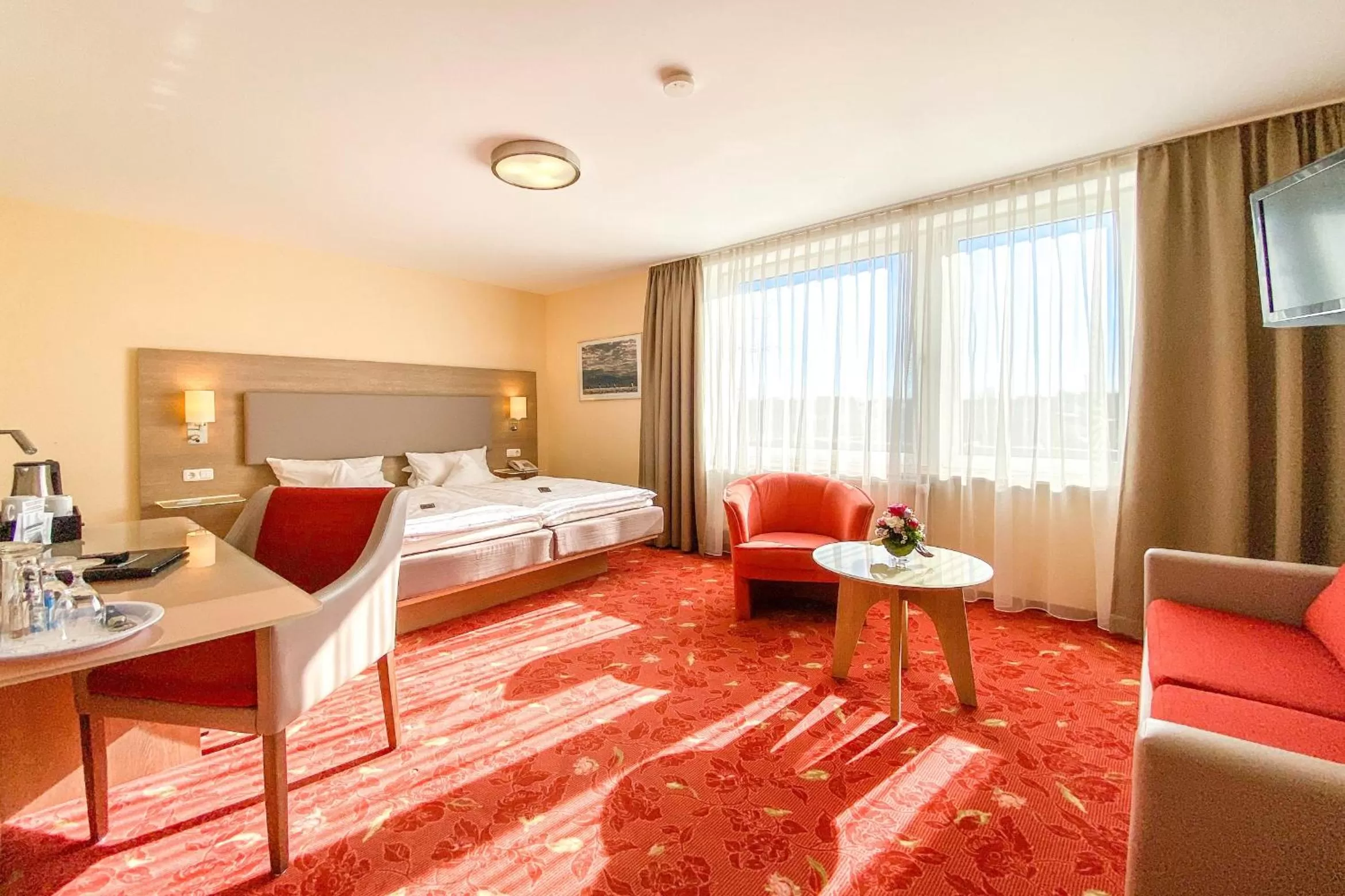 Photo of the whole room, Bed in Hotel-Restaurant Vier Linden