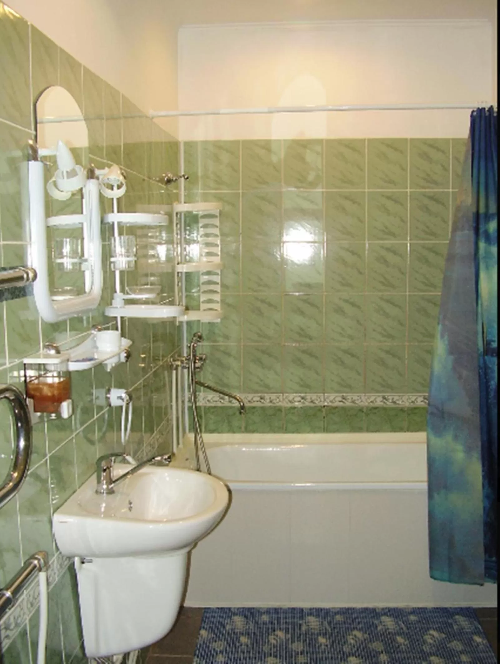 Na Admirala Makarova