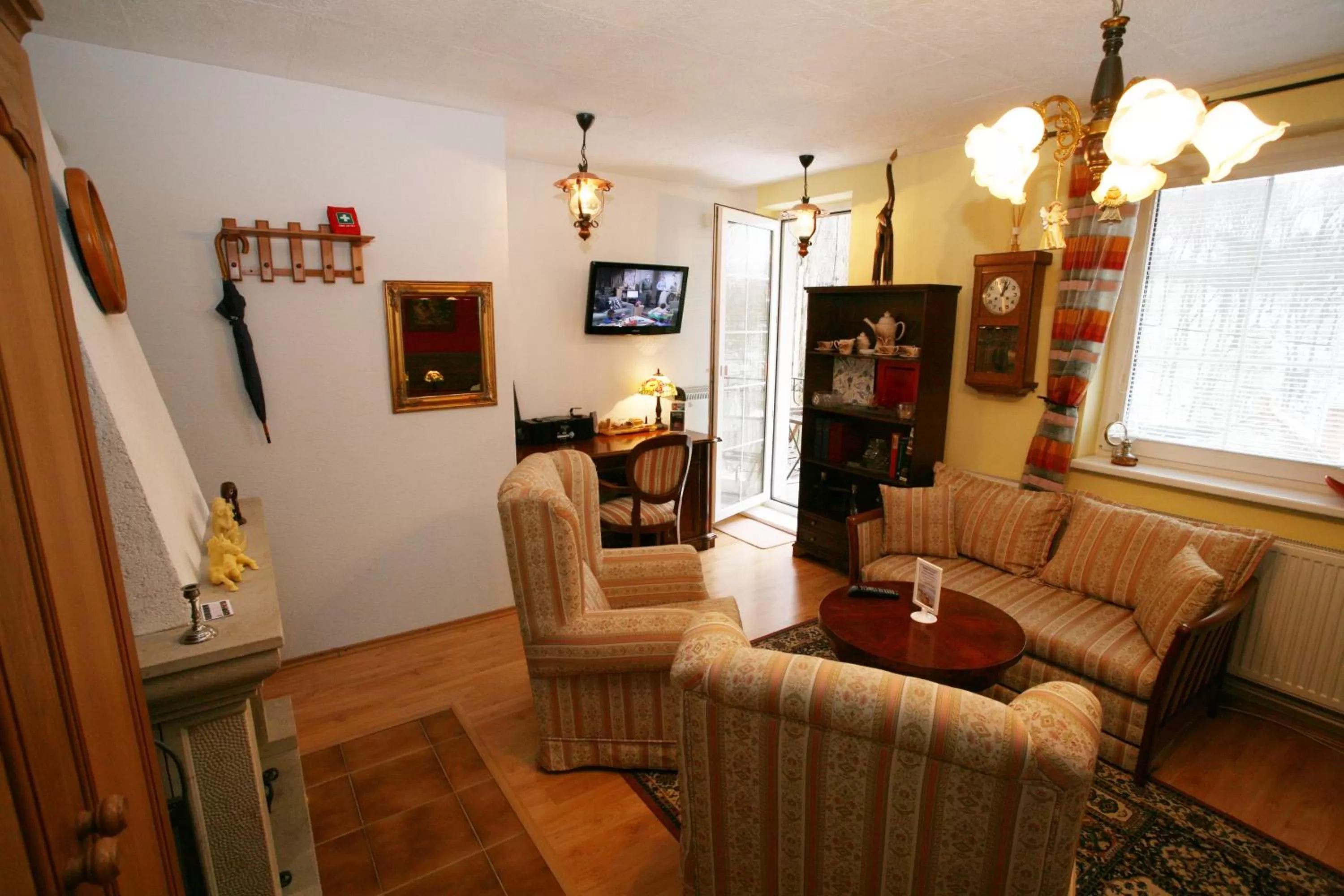 Photo of the whole room, Seating Area in Spa & Pool Apartment Hotel - Restaurant VILLA IVICA