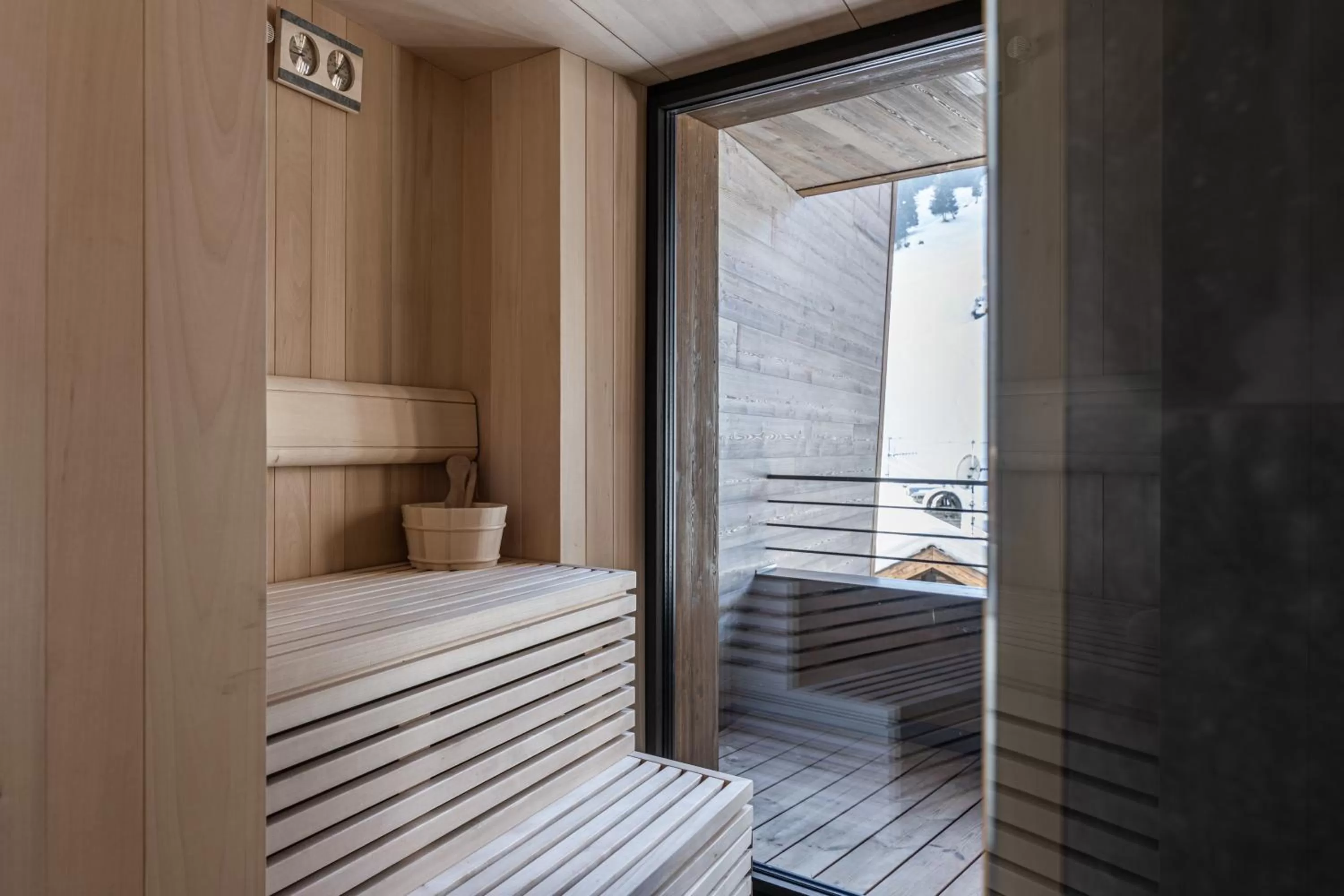 Sauna, Bed in Linder Cycling Hotel