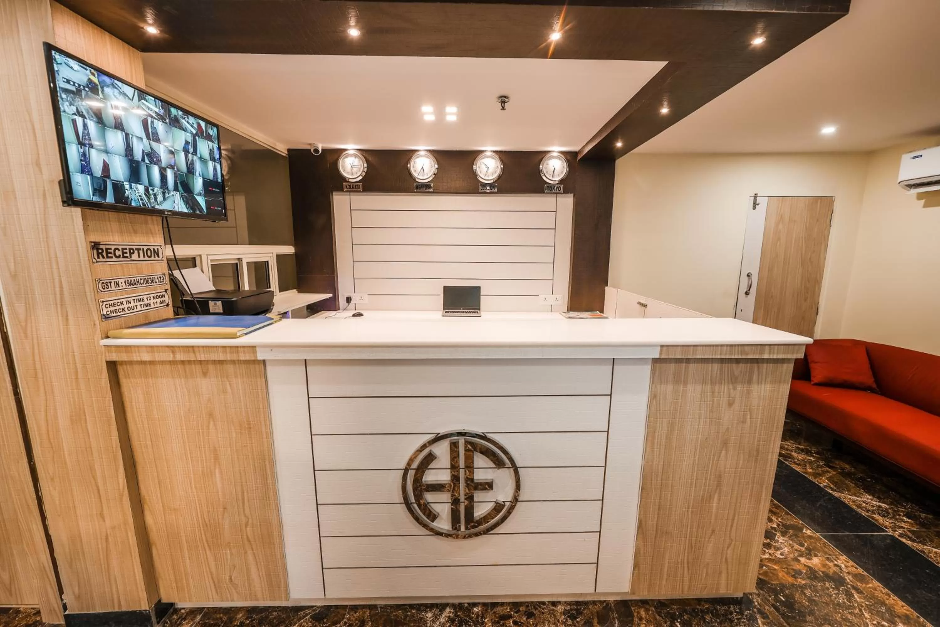 Lobby or reception in Hotel Holiday Express