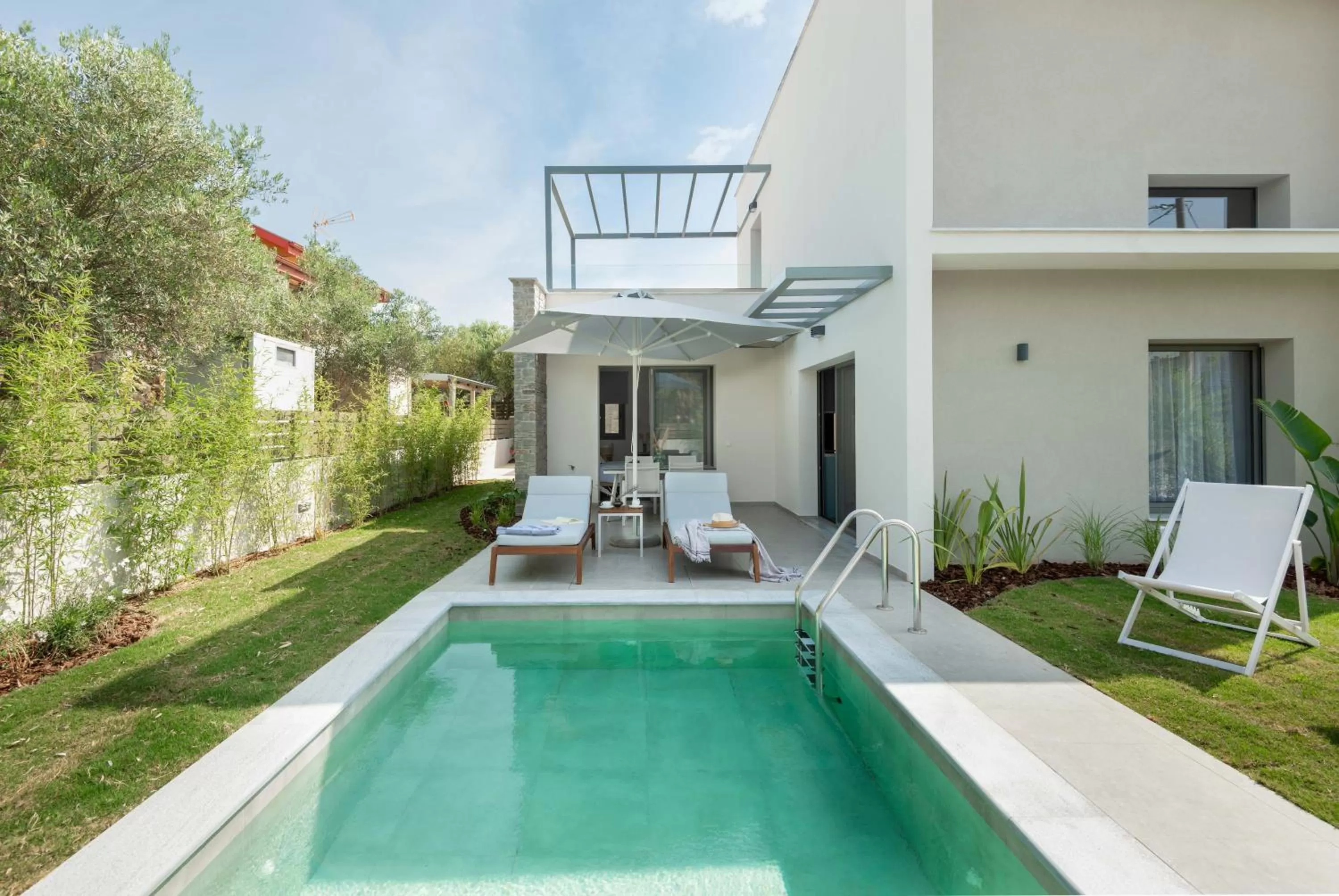 Swimming pool in Yuka Villas Collection