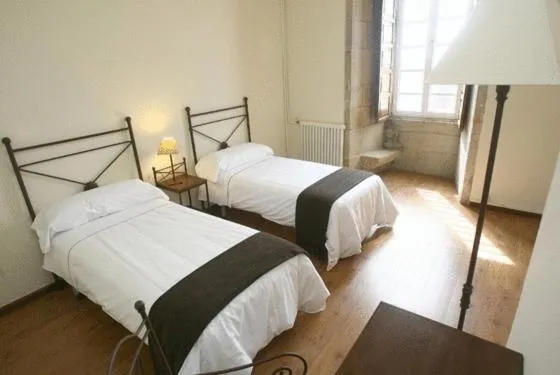 Photo of the whole room, Bed in Hospedería San Martín Pinario