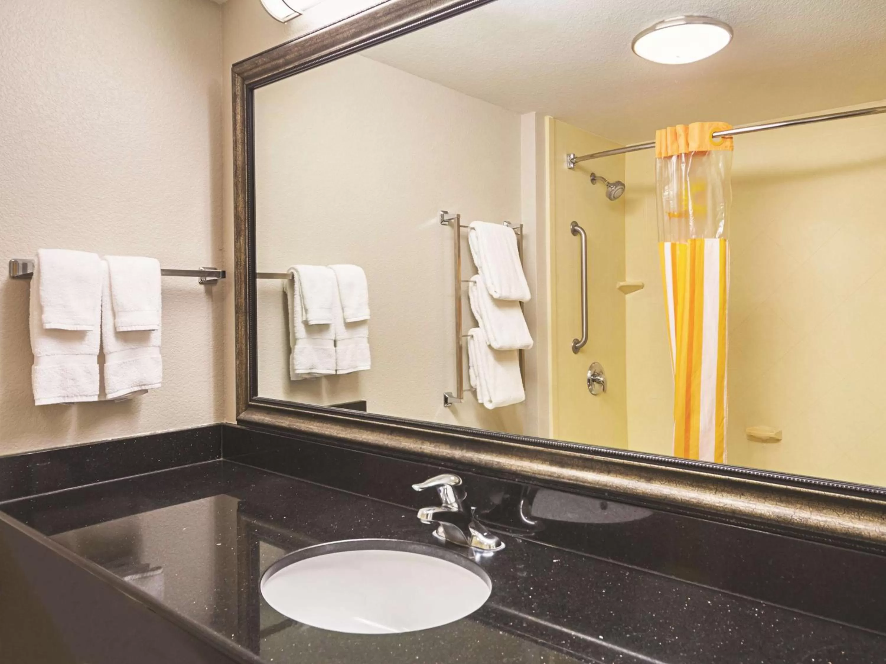 Photo of the whole room in La Quinta by Wyndham Fresno Northwest