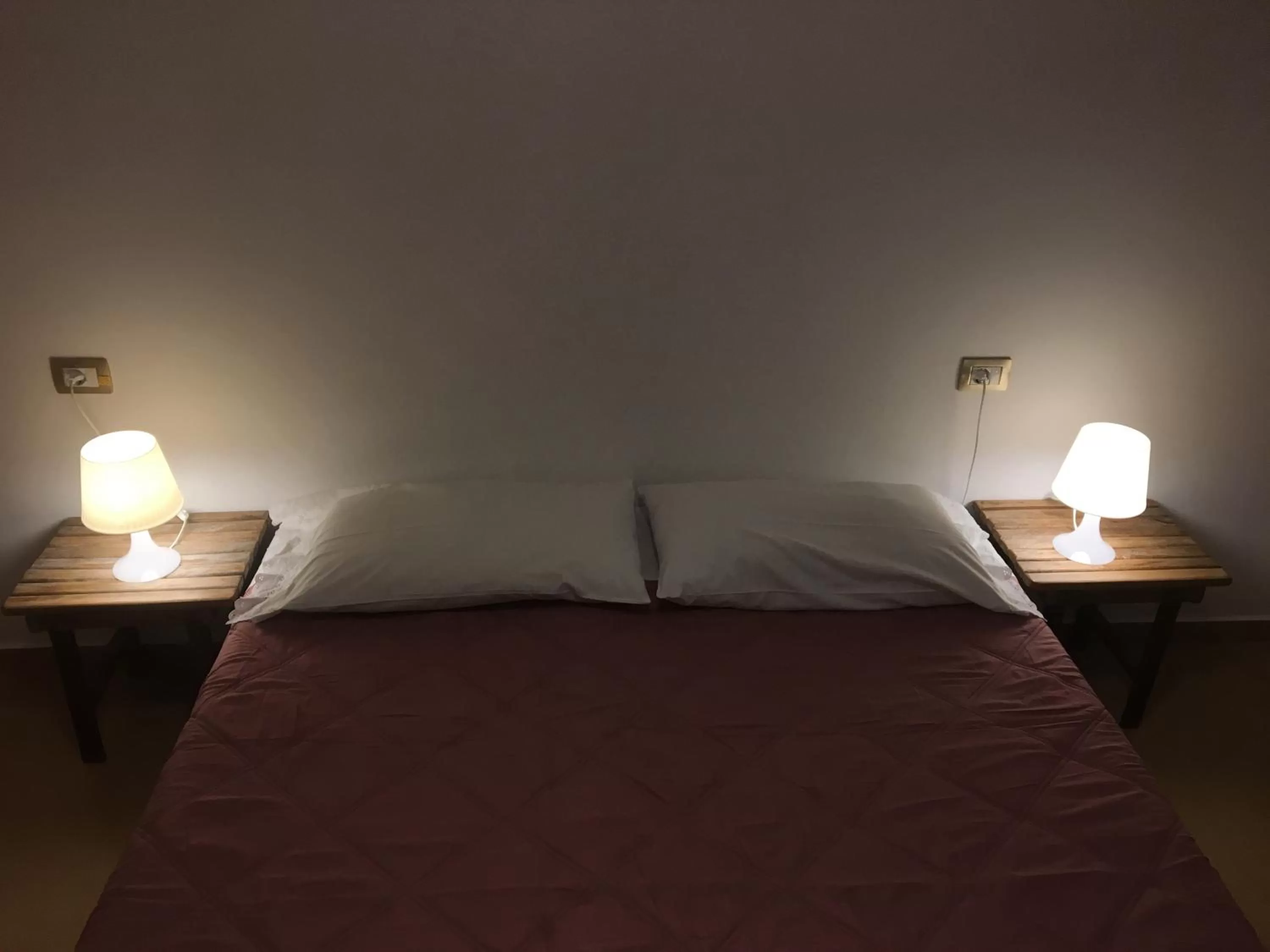 Bed in Vila Rahmi & Veli Dervishaj