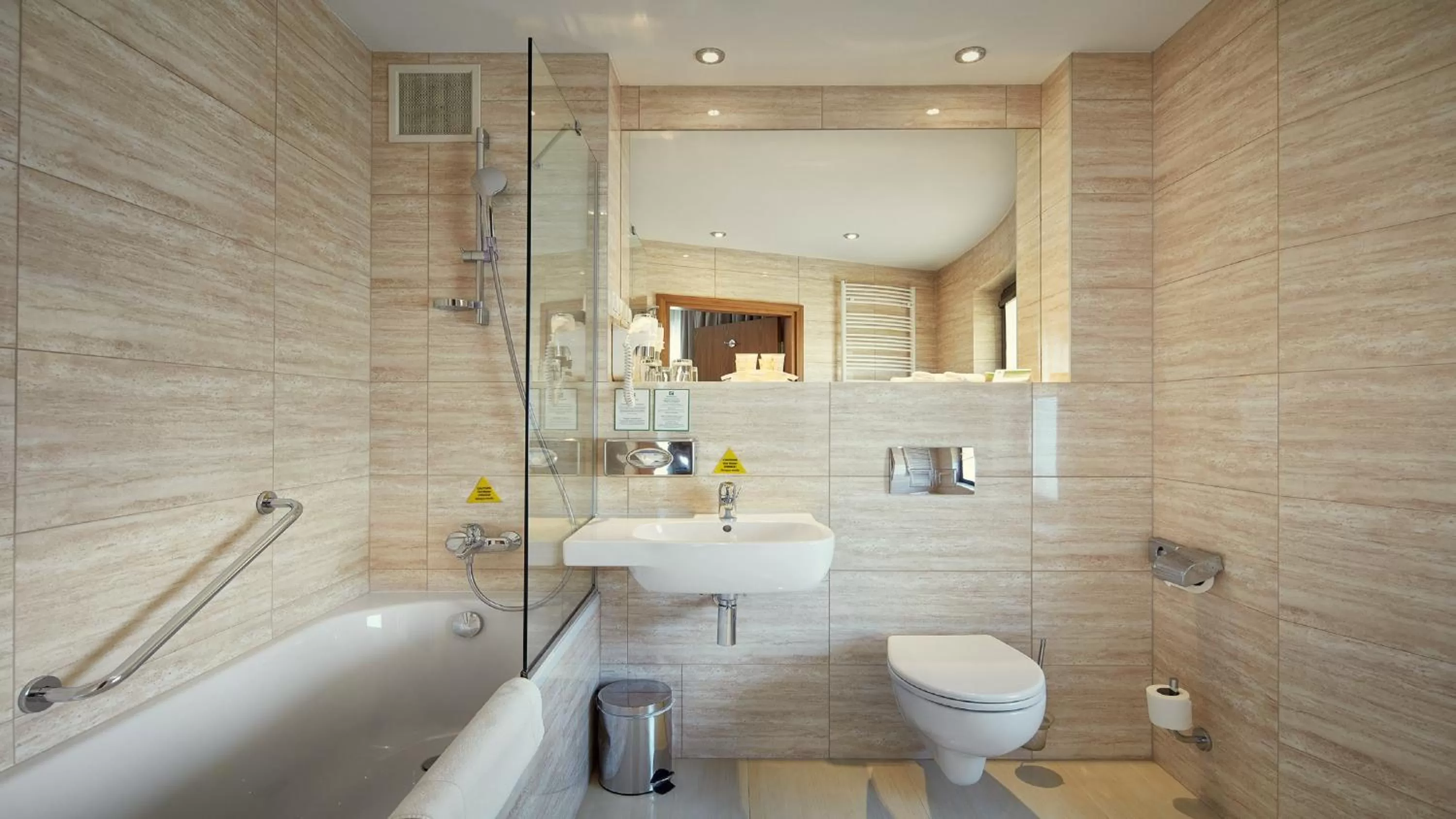Bathroom in Holiday Inn Łódź by IHG