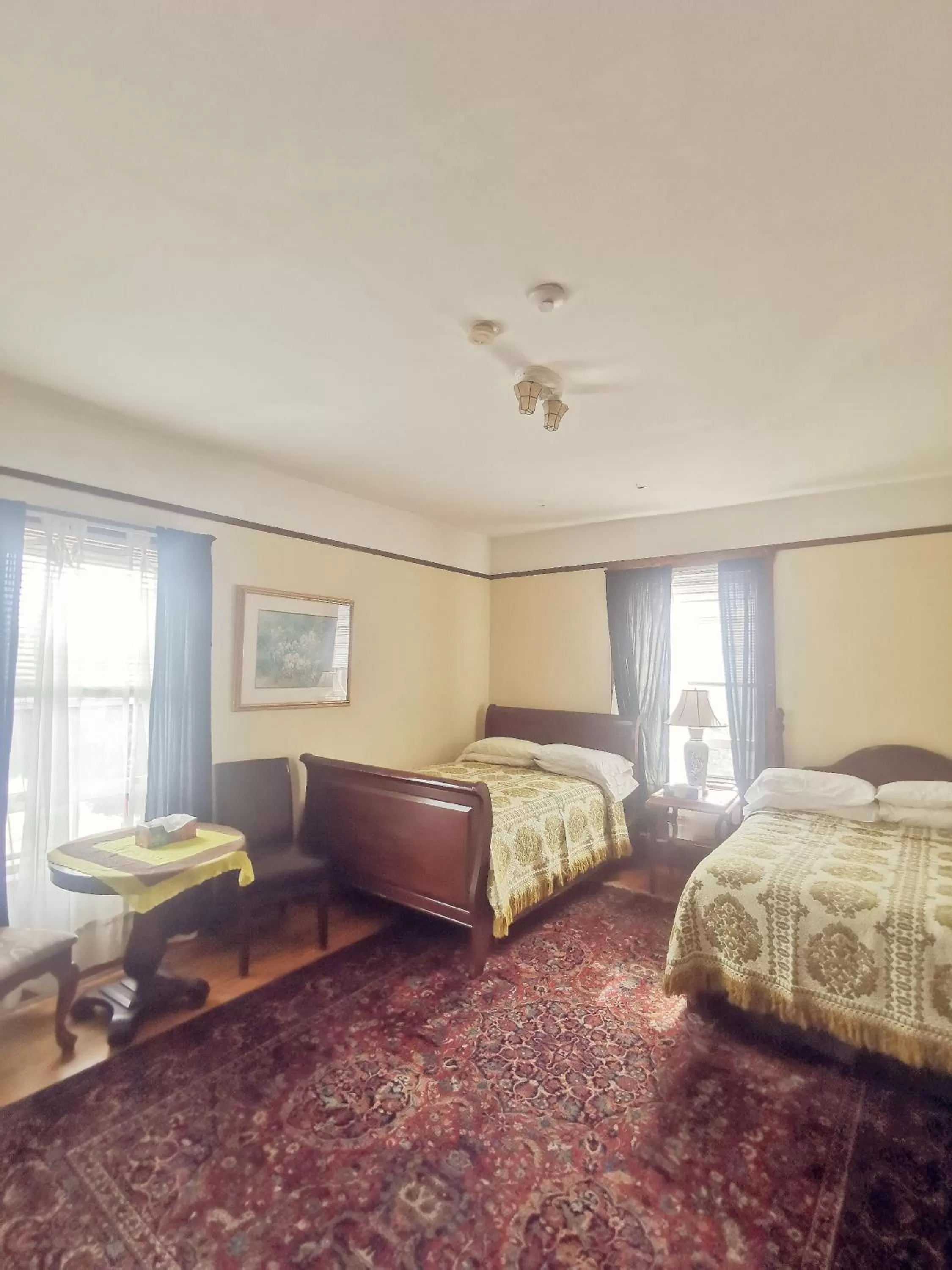 Bedroom in Royal Hotel