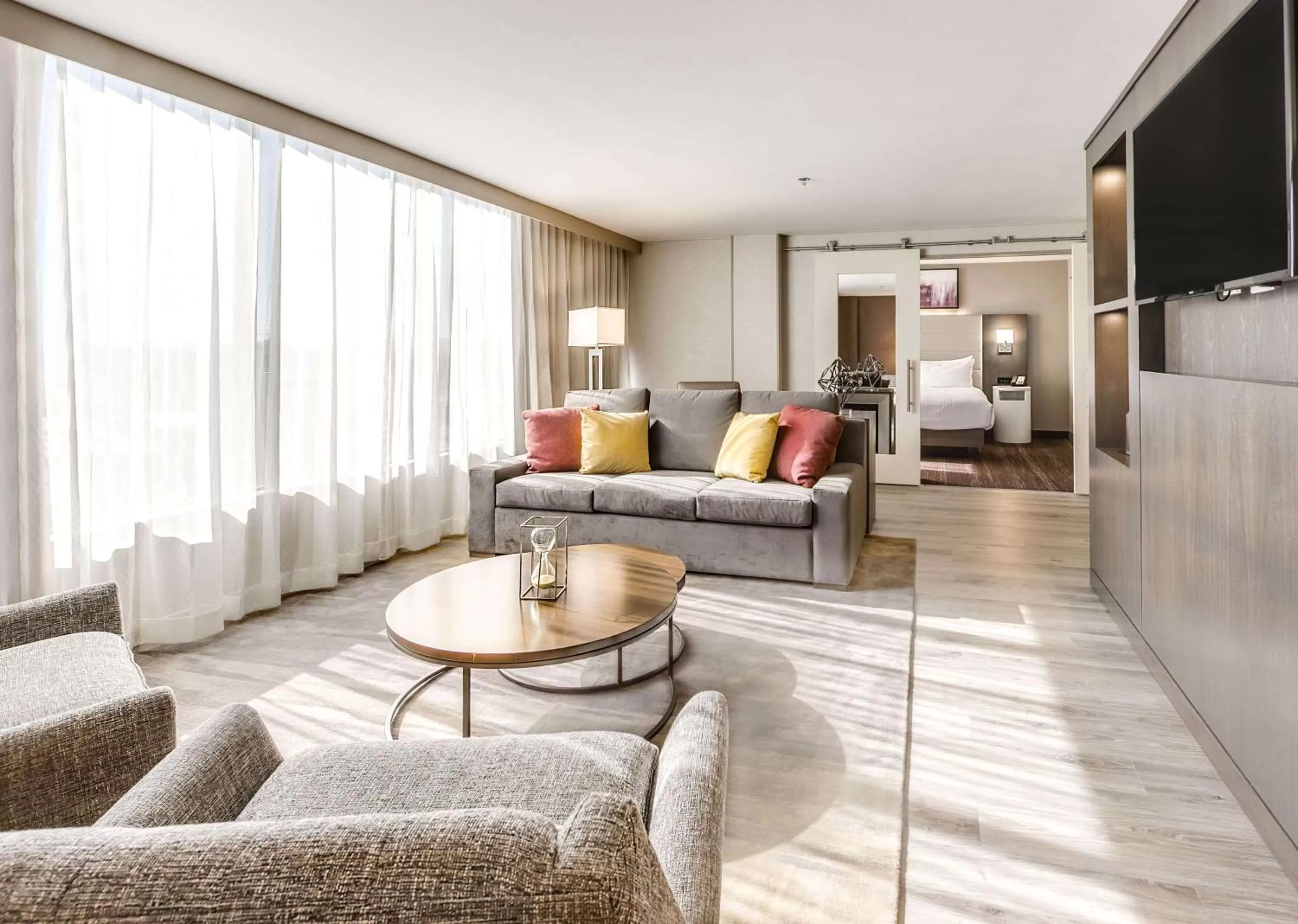 Living room in Sonesta Denver Downtown