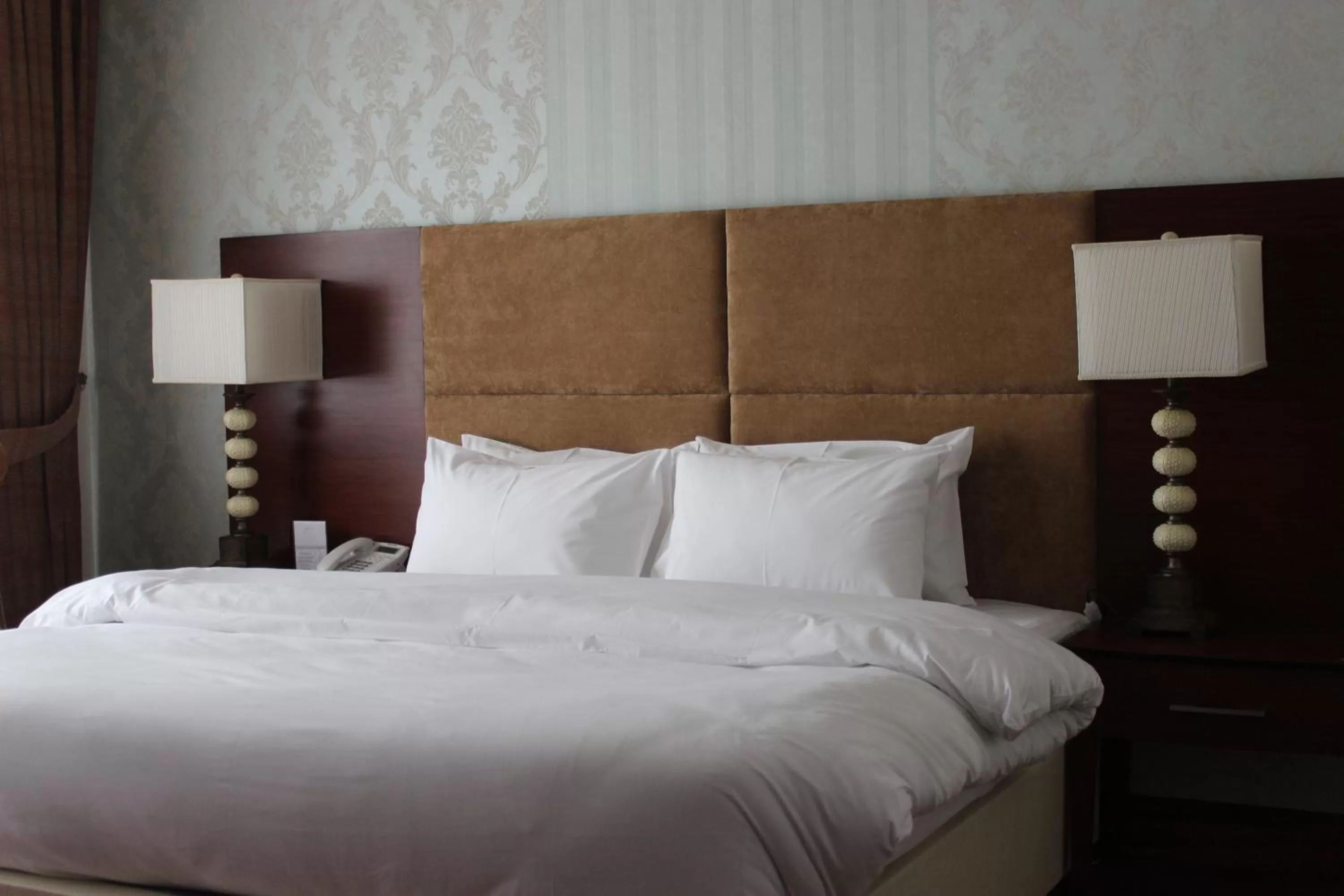 Bed in S Chalet Islamabad