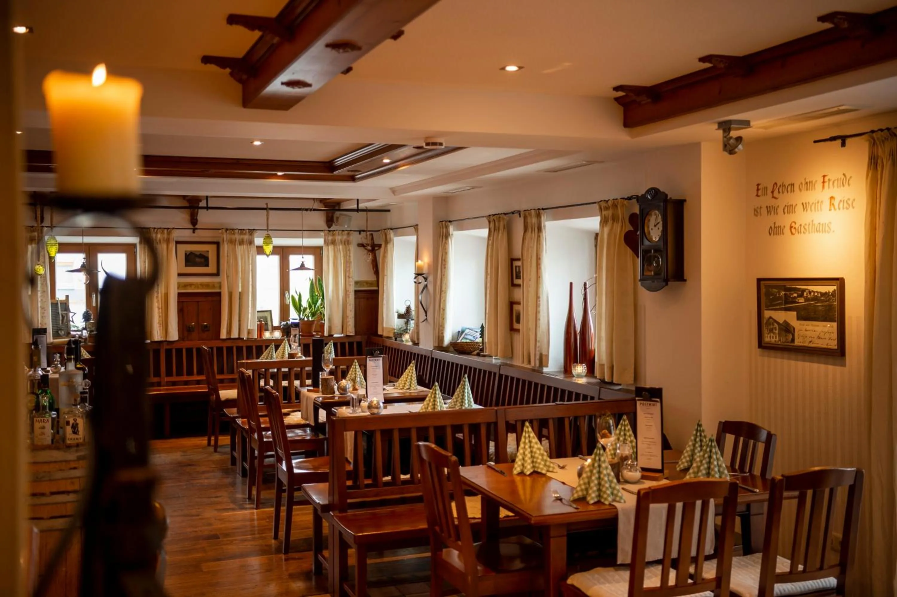 Restaurant/places to eat in Landhotel Postwirt