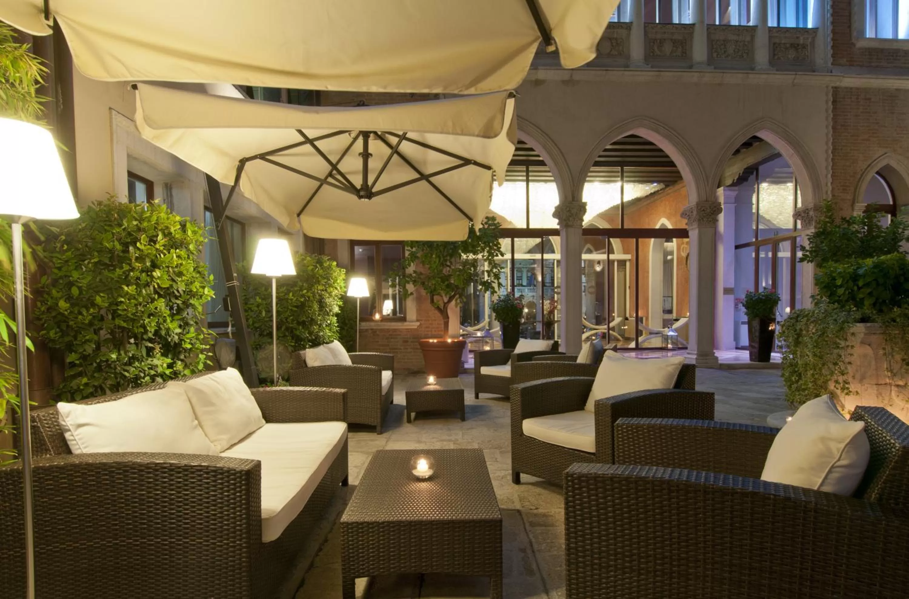 Patio in Sina Centurion Palace