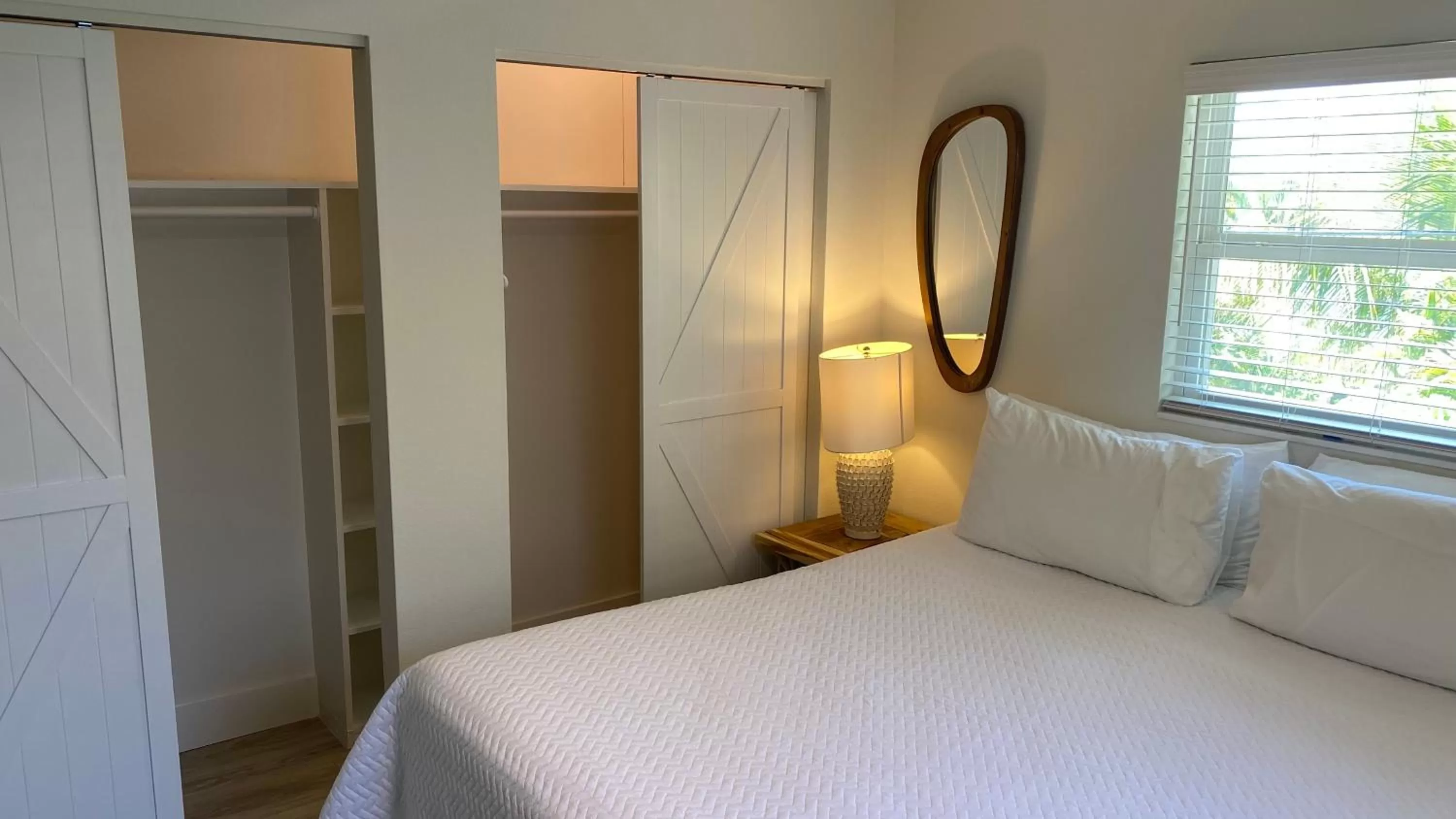 Bed in Tropical Breeze Resort