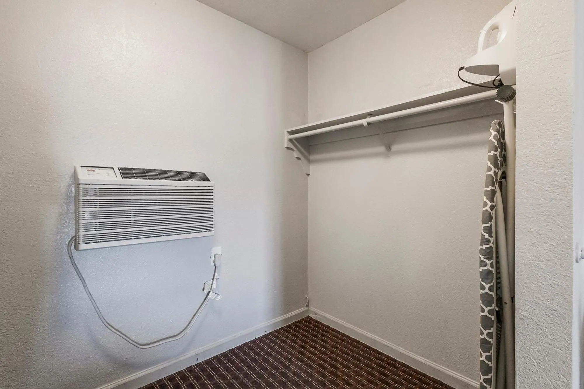 furniture in Heritage Inn Express Hayward