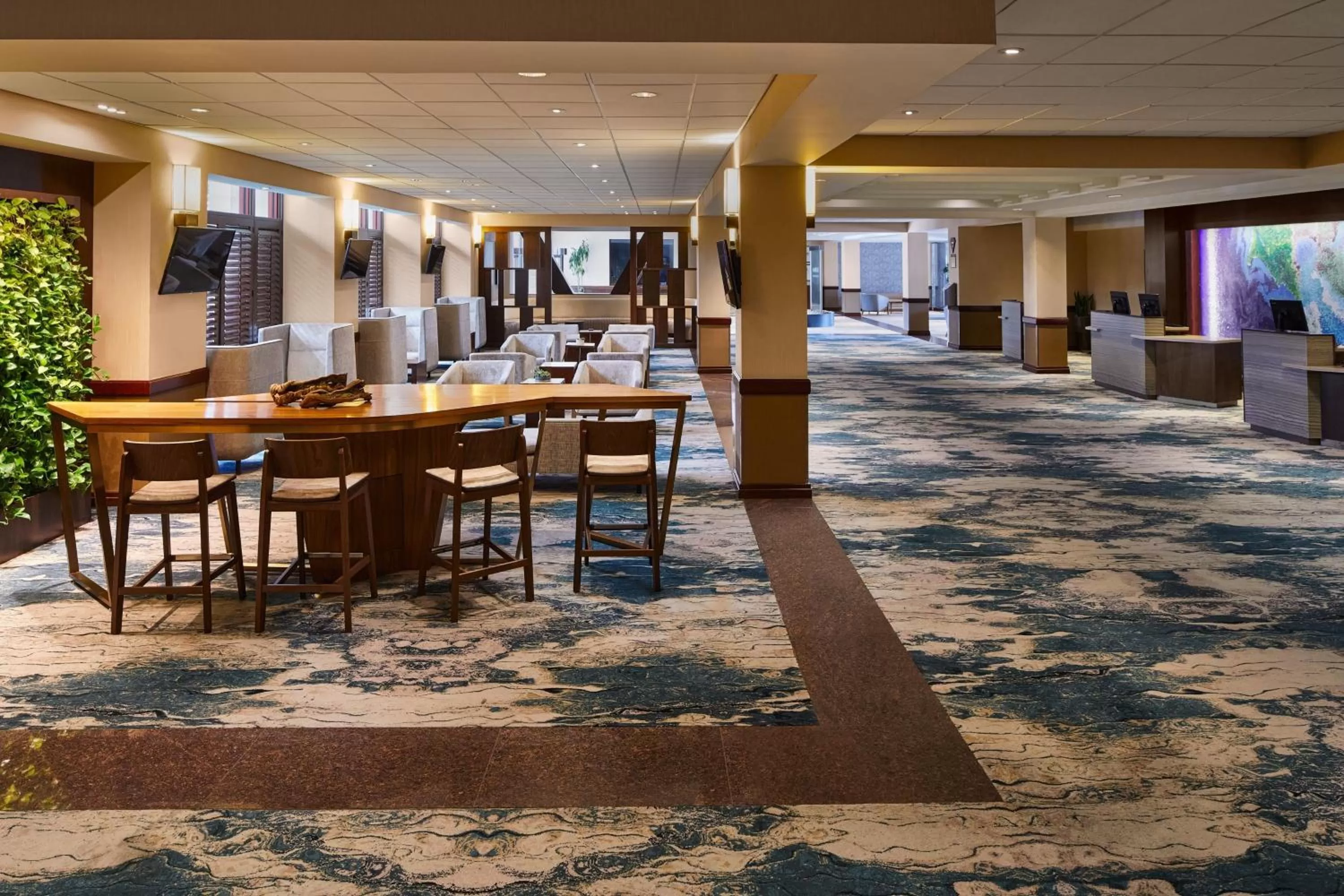 Lobby or reception in The Westin San Francisco Airport