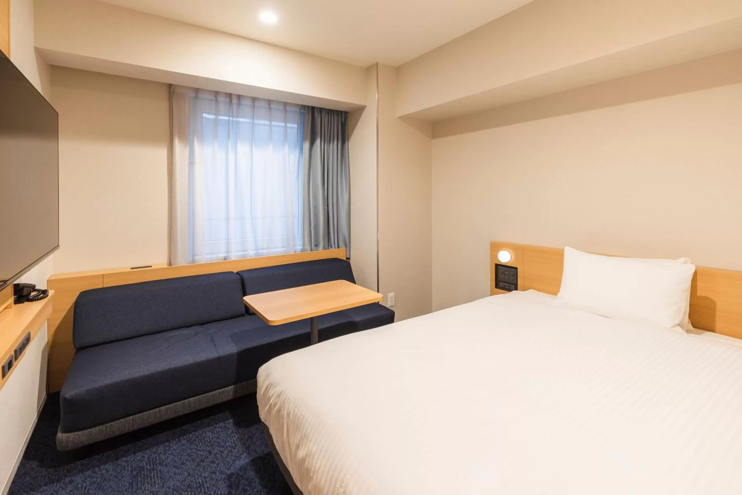 Superior Double Room - single occupancy - Non-Smoking in Sotetsu Fresa Inn Yodoyabashi Superior Double Room - single occupancy - Non-Smoking in Sotetsu Fresa Inn Yodoyabashi