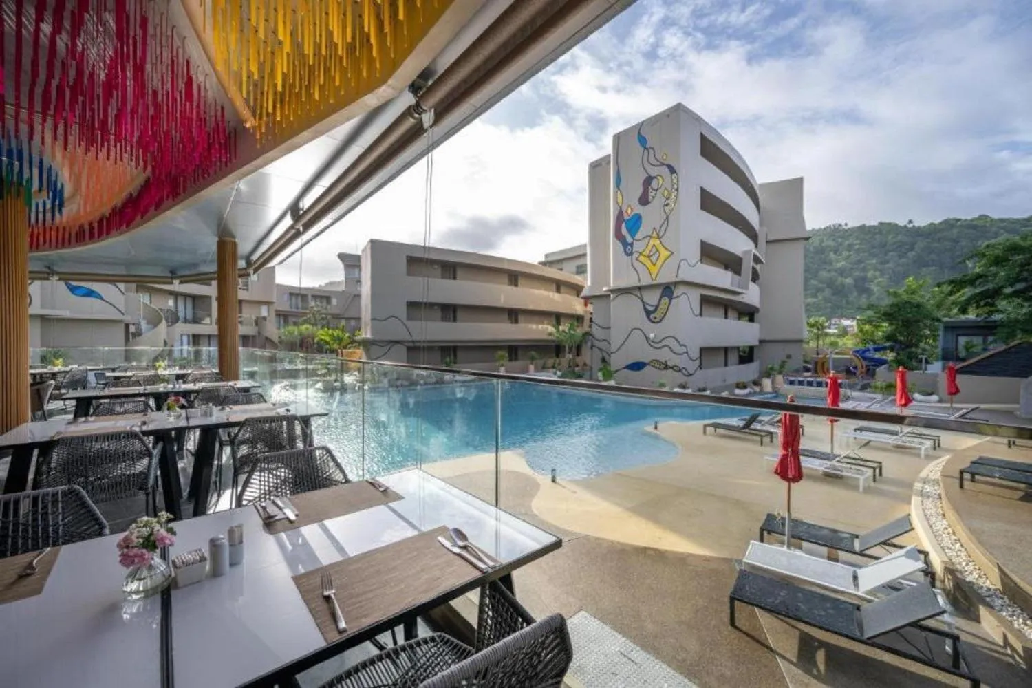 Restaurant/places to eat in Metadee Concept Hotel