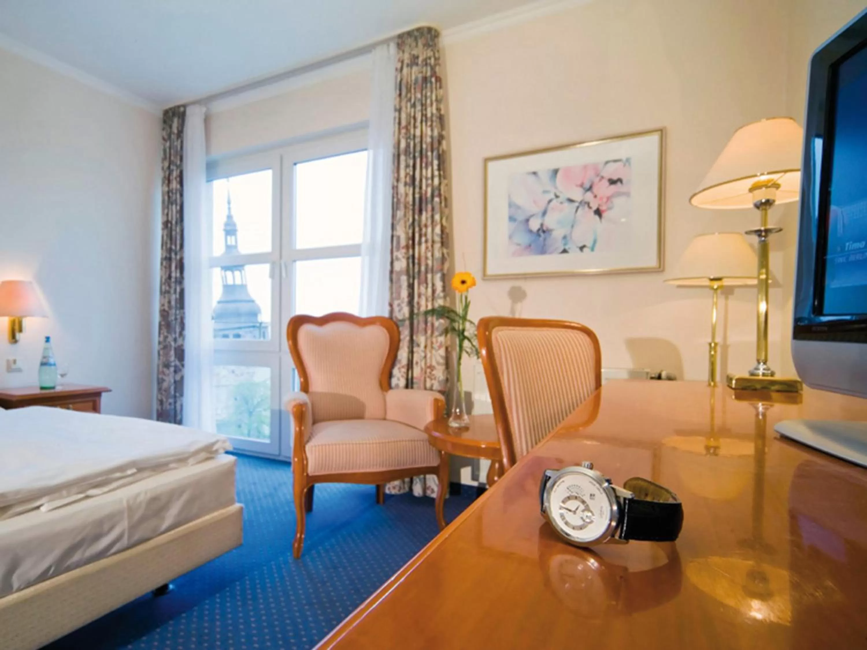 Photo of the whole room, Bed in Hotel Residenz Bad Frankenhausen