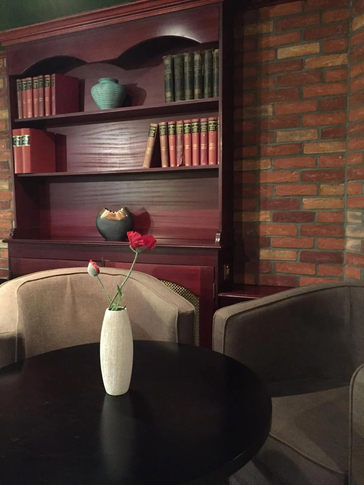 Lounge or bar in The Lerwick Hotel