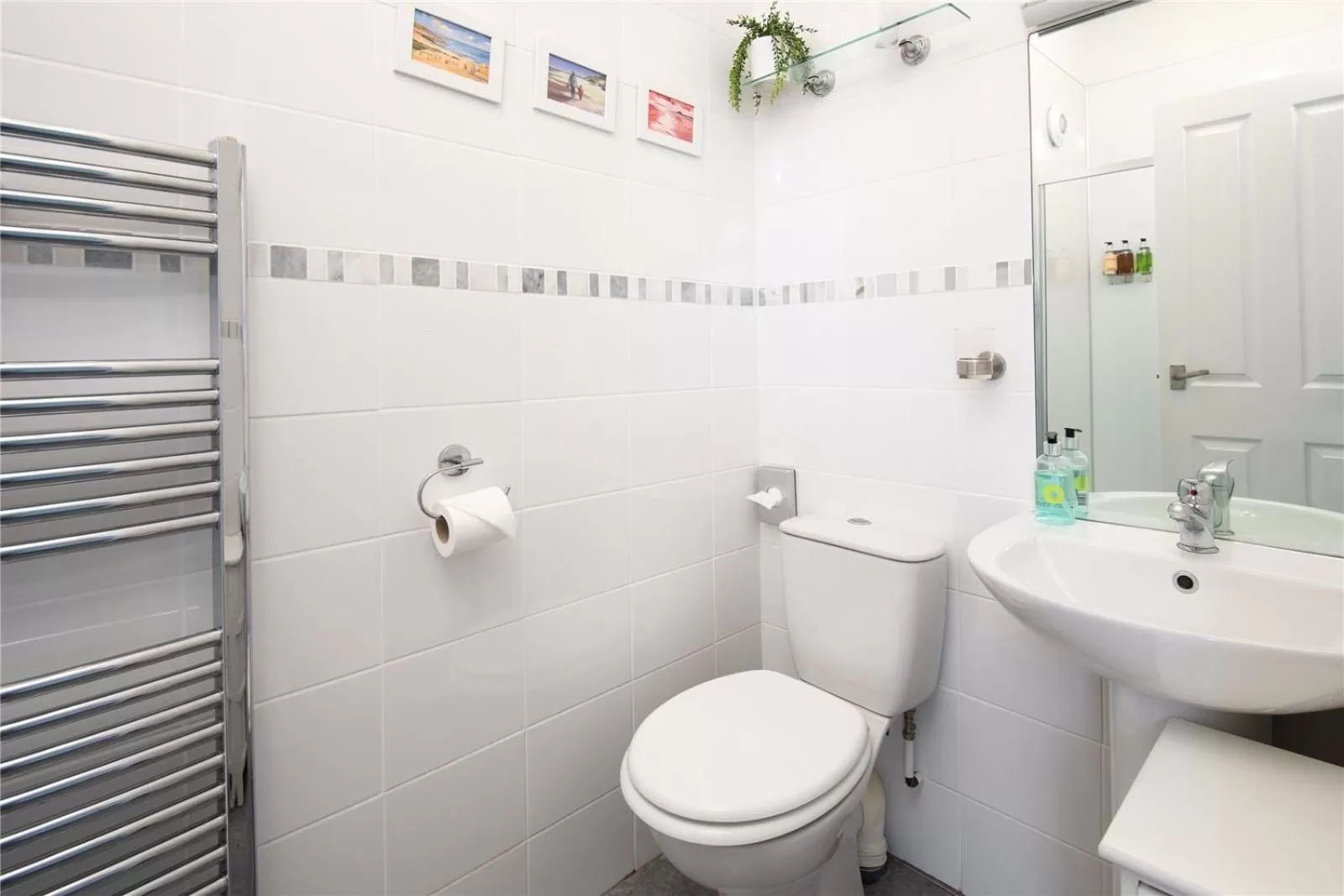 Toilet in Hillcrest Bed & Breakfast