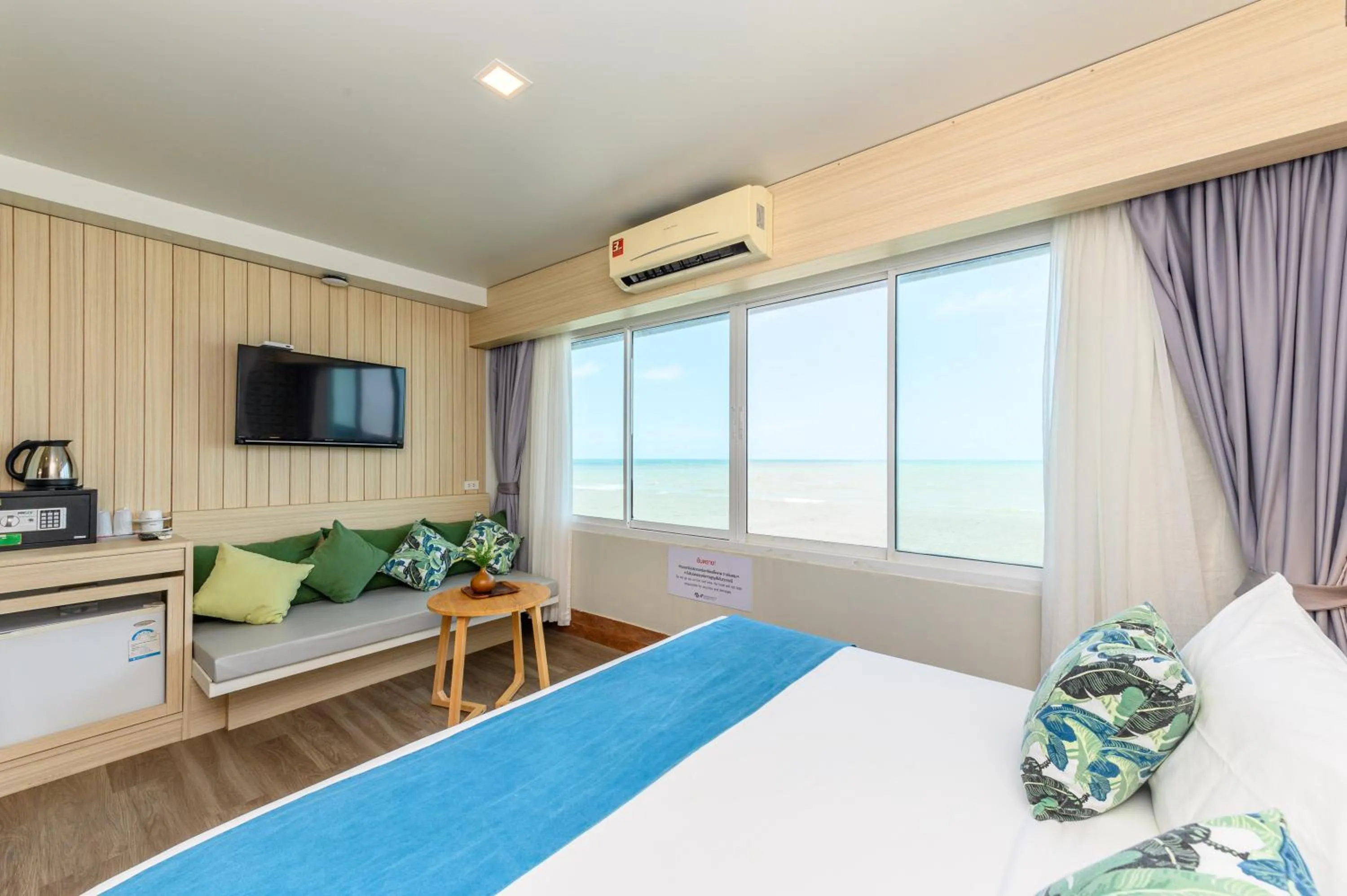 Bed in Maldives Beach Resort