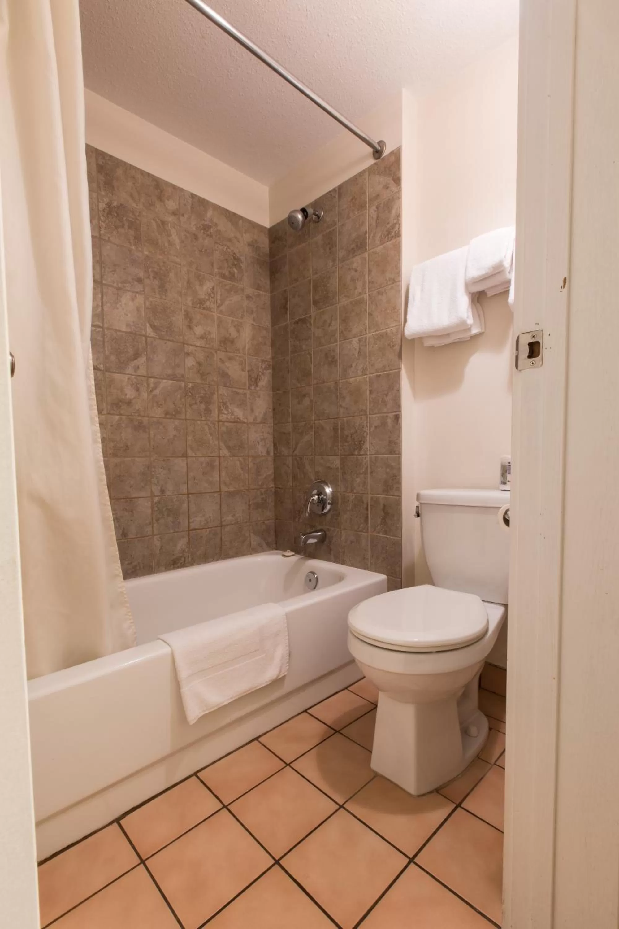 Bathroom in Grandview Motel