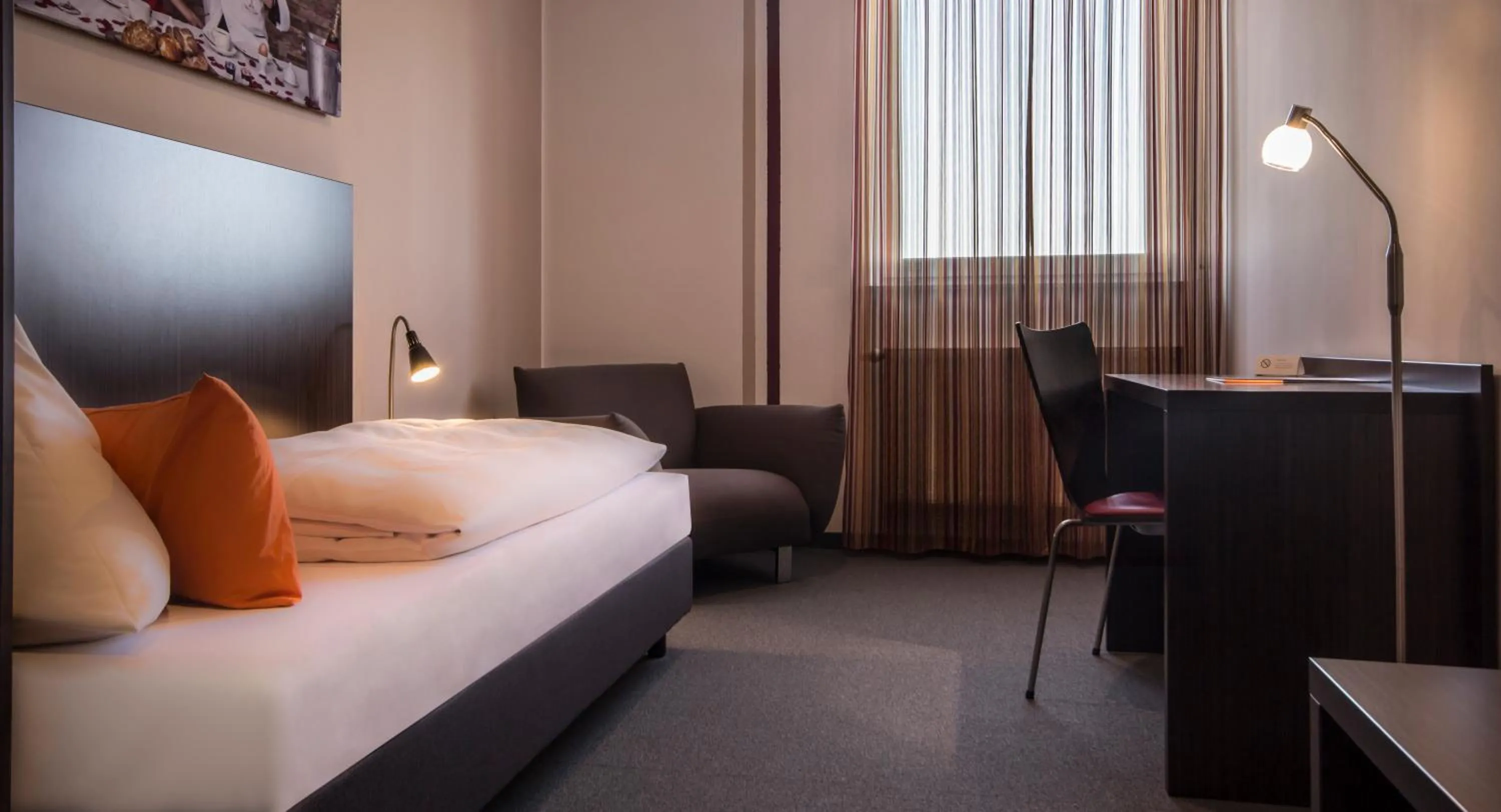 Day, Bed in GS Hotel