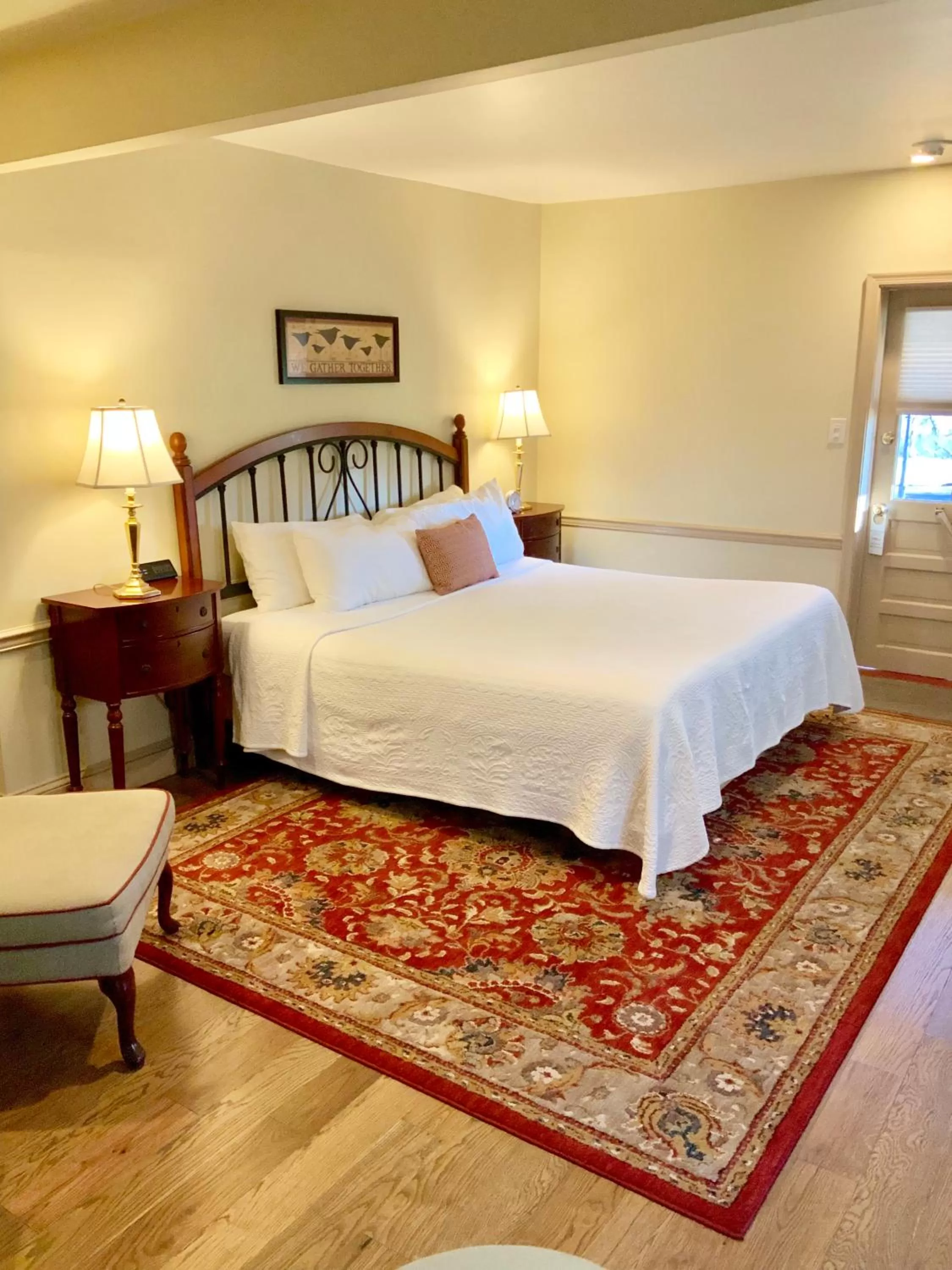 Bed in Joseph Ambler Inn