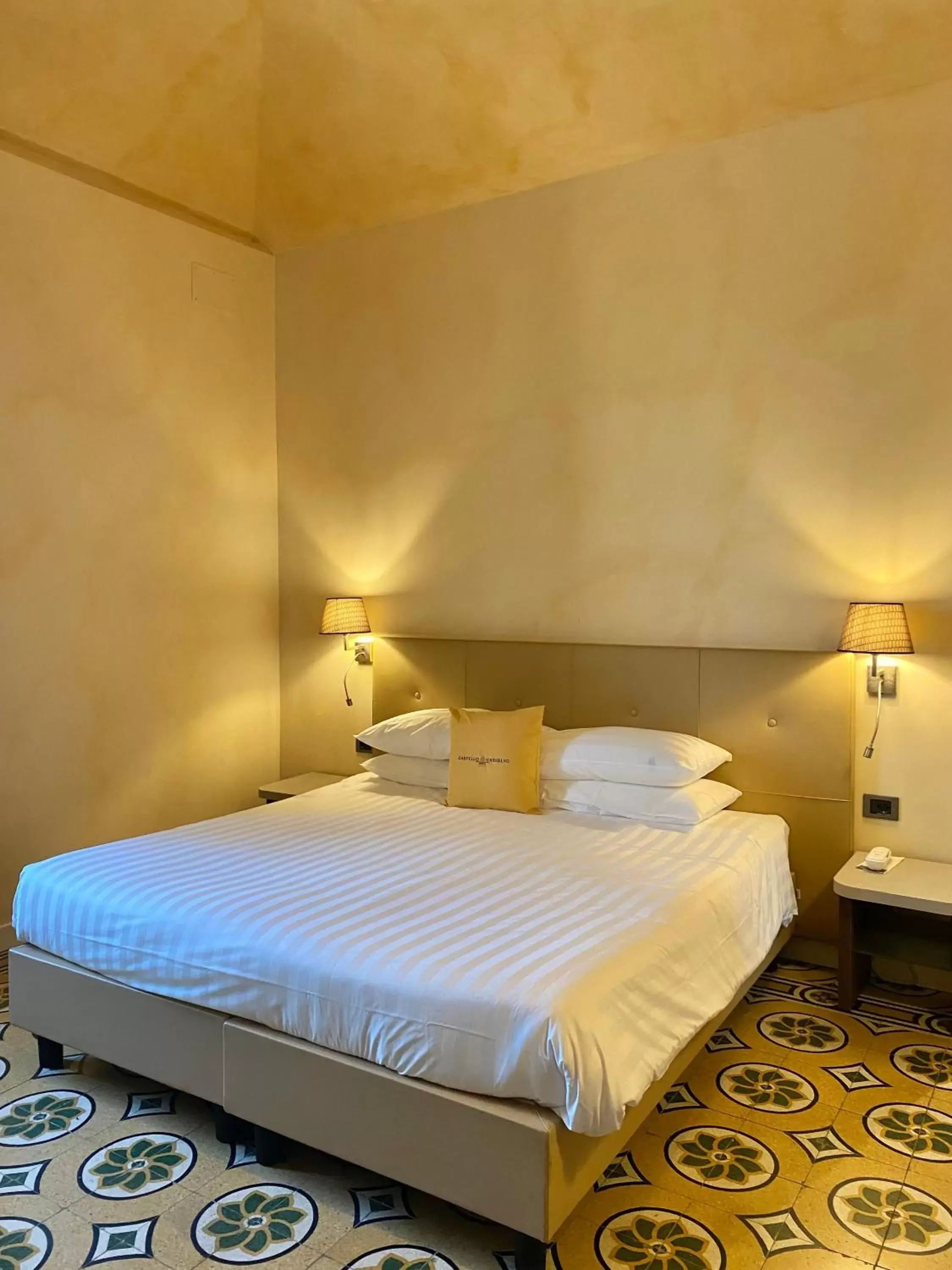 Junior Suite with Garden View - single occupancy in Relais & Spa Castello di Casiglio Junior Suite with Garden View - single occupancy in Relais & Spa Castello di Casiglio