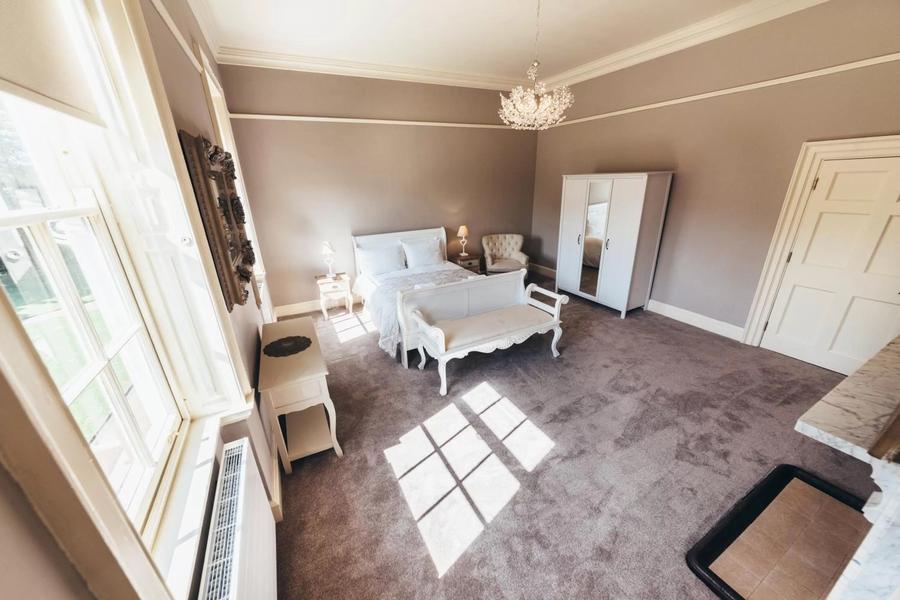 Bedroom, Dining Area in Birchover Bridgford Hall