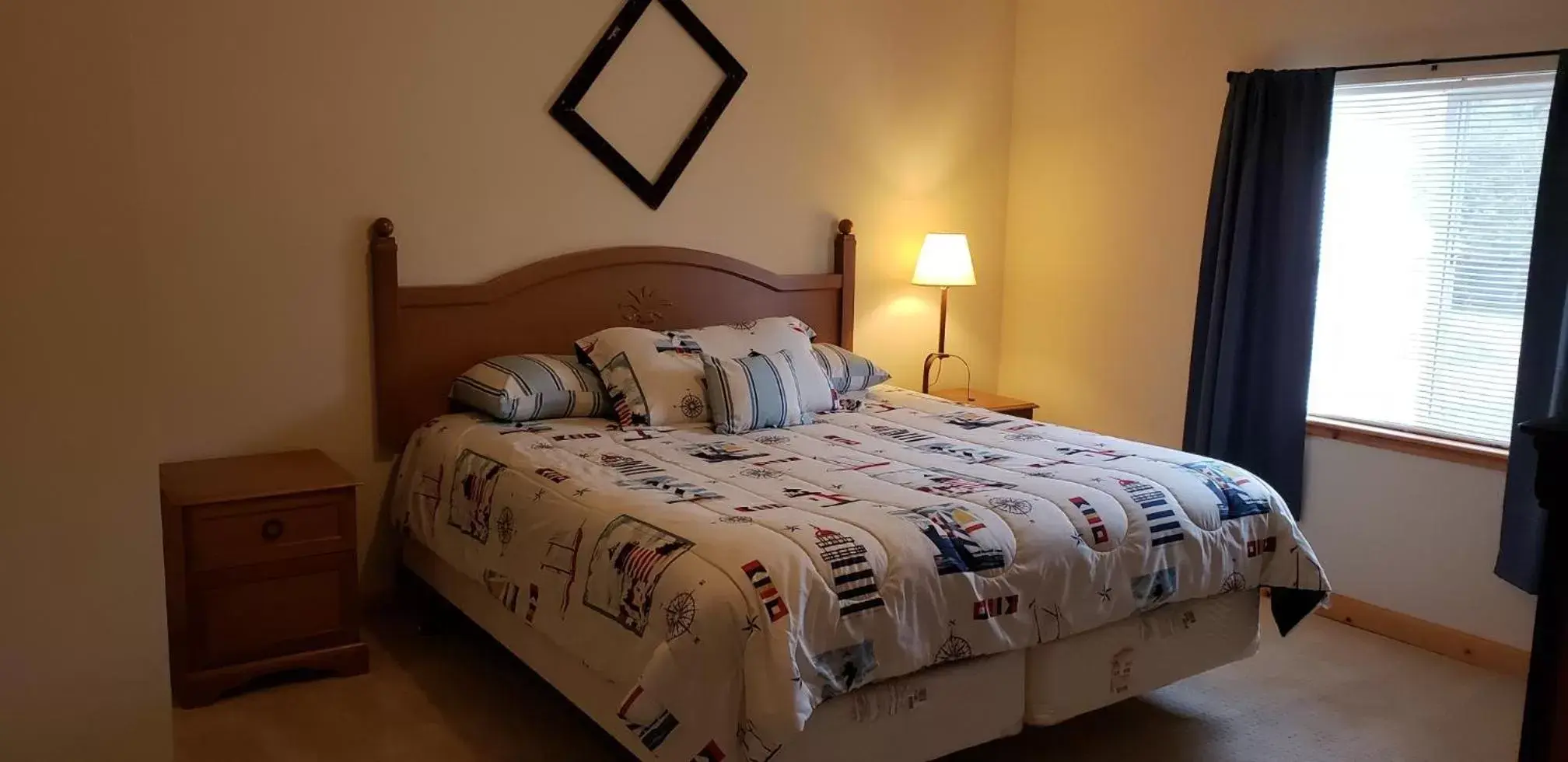 Double Room with Private Bathroom in Mt Baker Hotel Double Room with Private Bathroom in Mt Baker Hotel