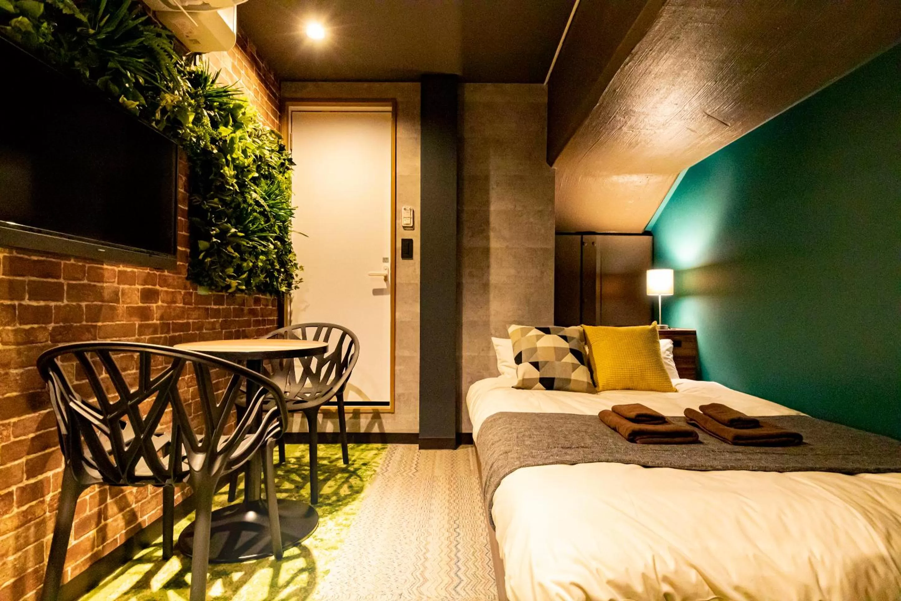 Bed in UNDER RAILWAY HOTEL AKIHABARA