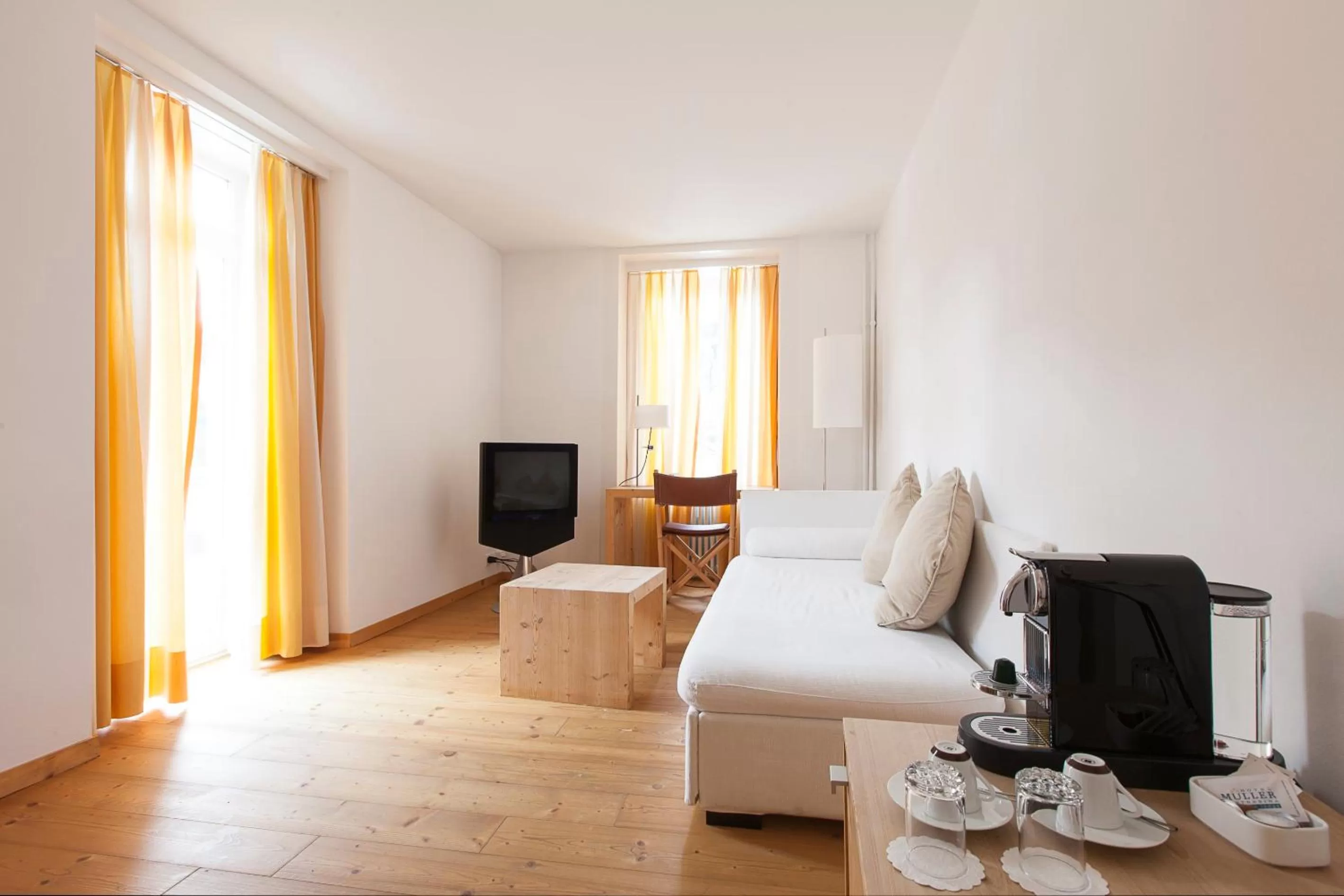 Photo of the whole room in Hotel Müller - mountain lodge