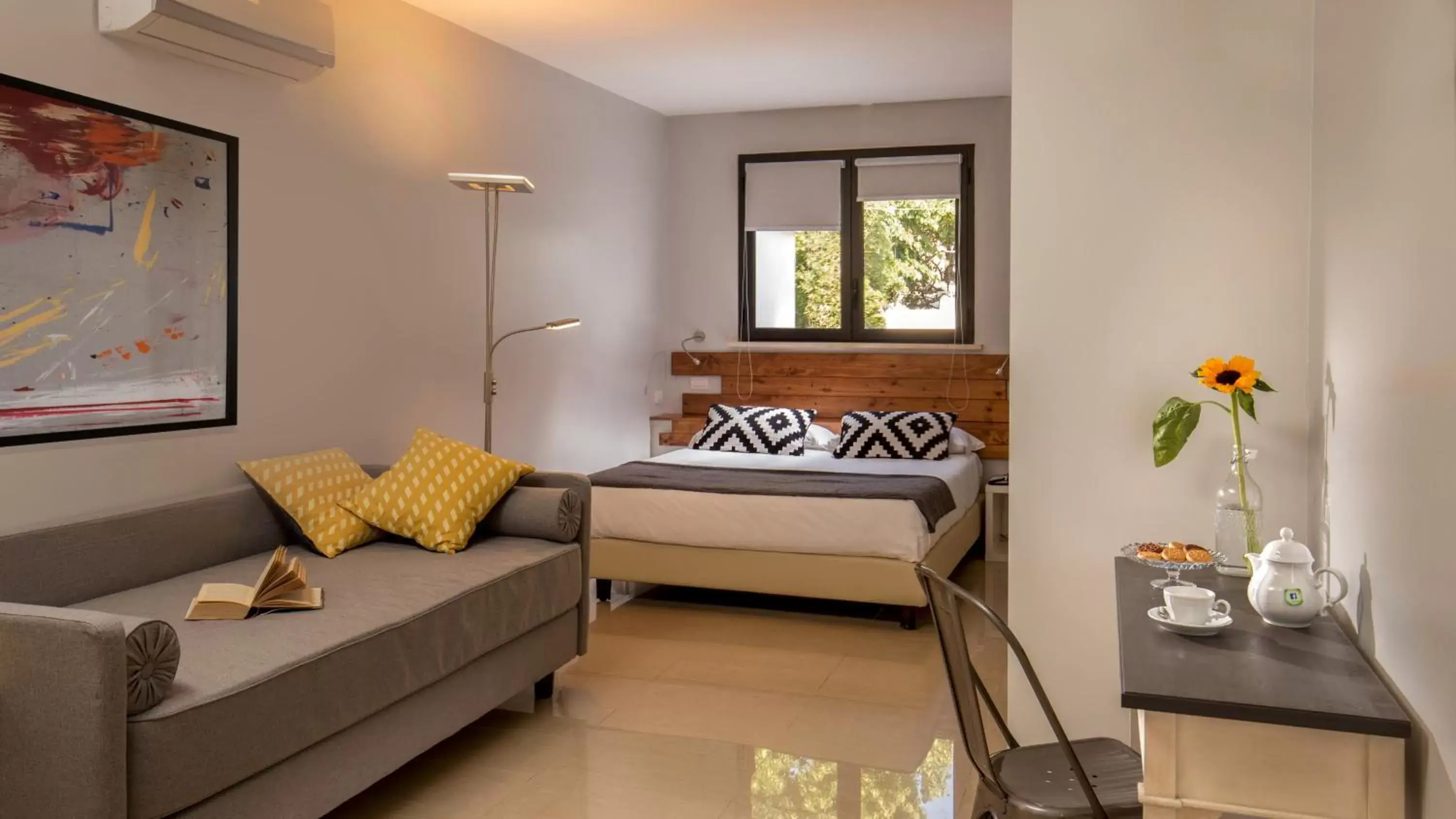 Triple Room in Urban Garden Hotel Triple Room in Urban Garden Hotel