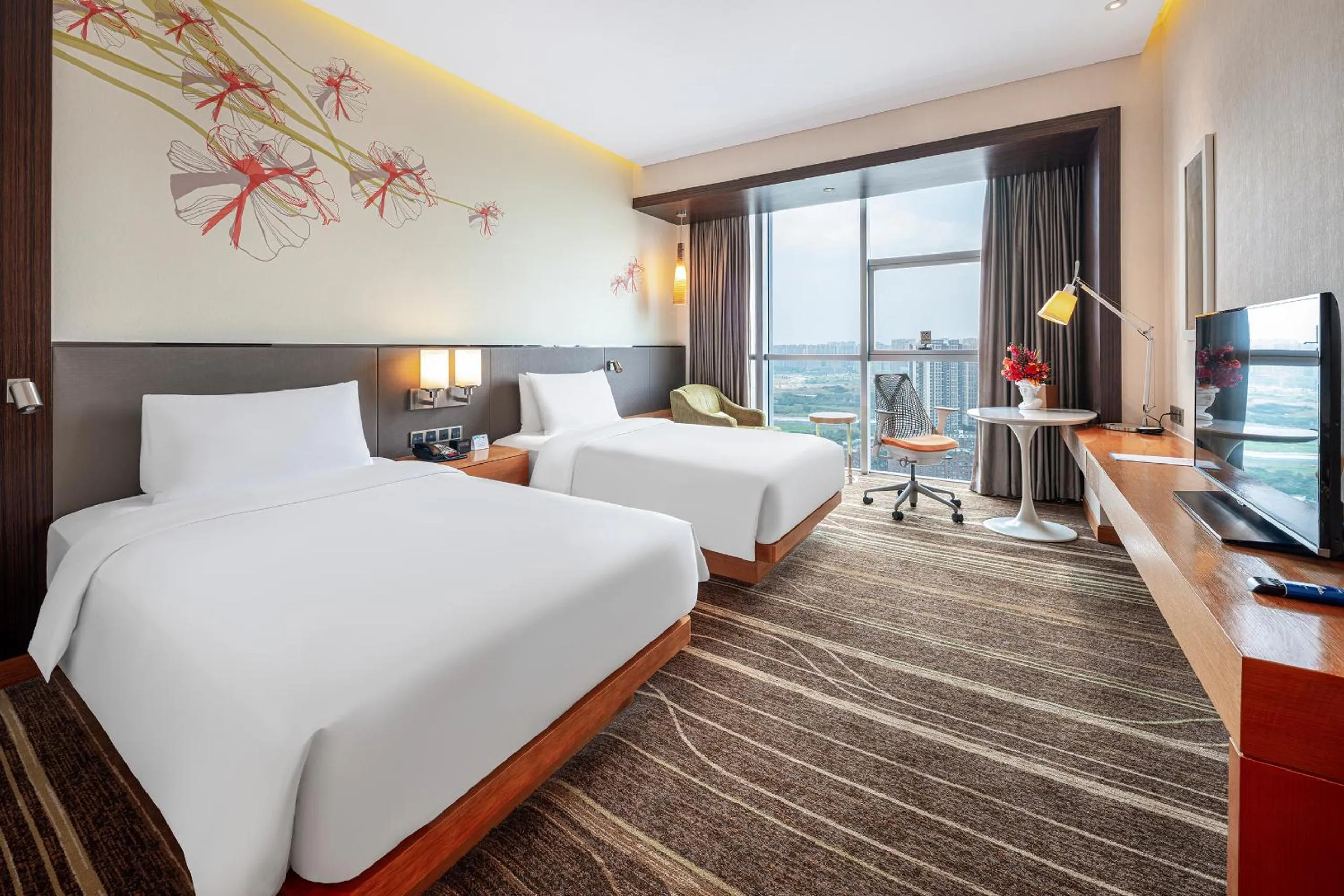 Photo of the whole room, Bed in Hilton Garden Inn Chengdu Huayang