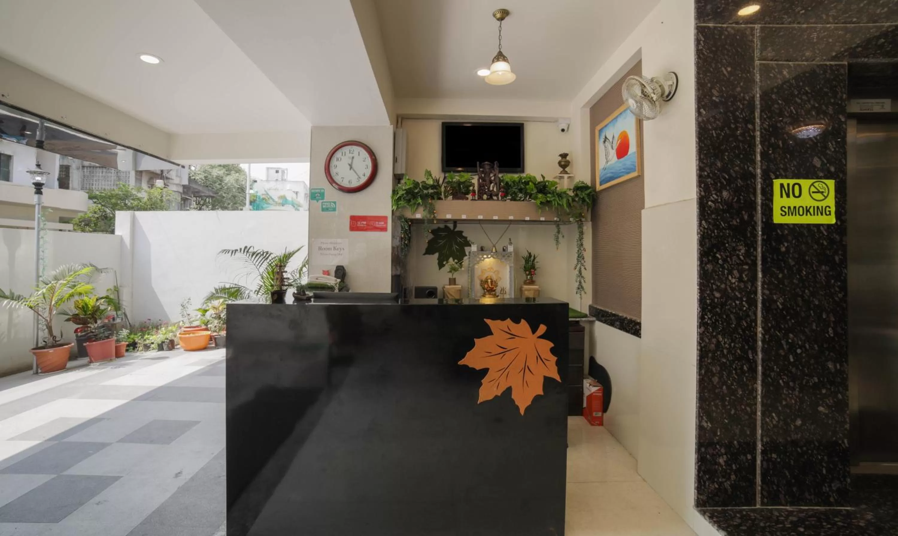 Lobby or reception in Itsy Hotels Le Clover