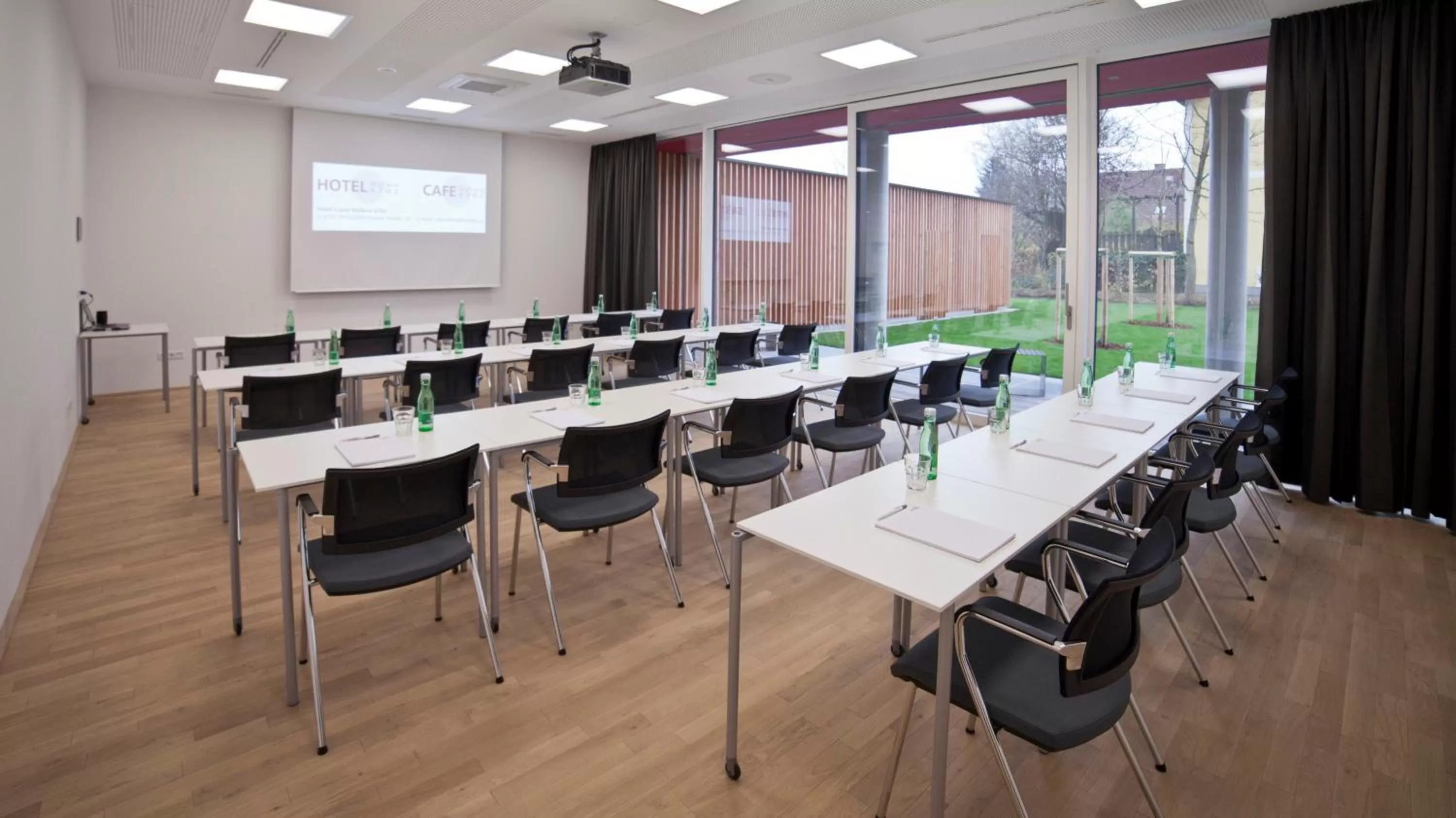 Business facilities in Hotel Wallern Garni