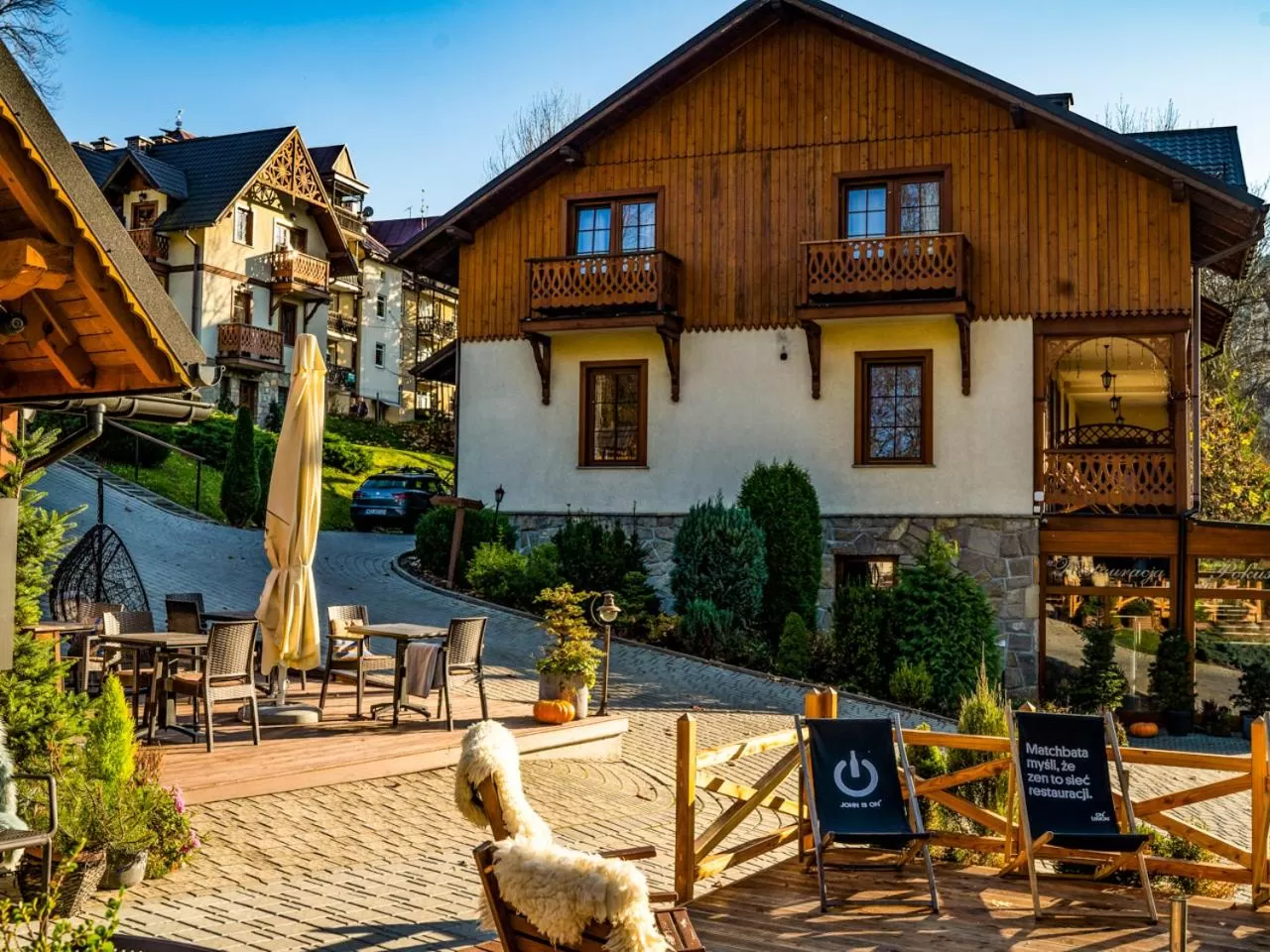 Property building in Willa Pokusa