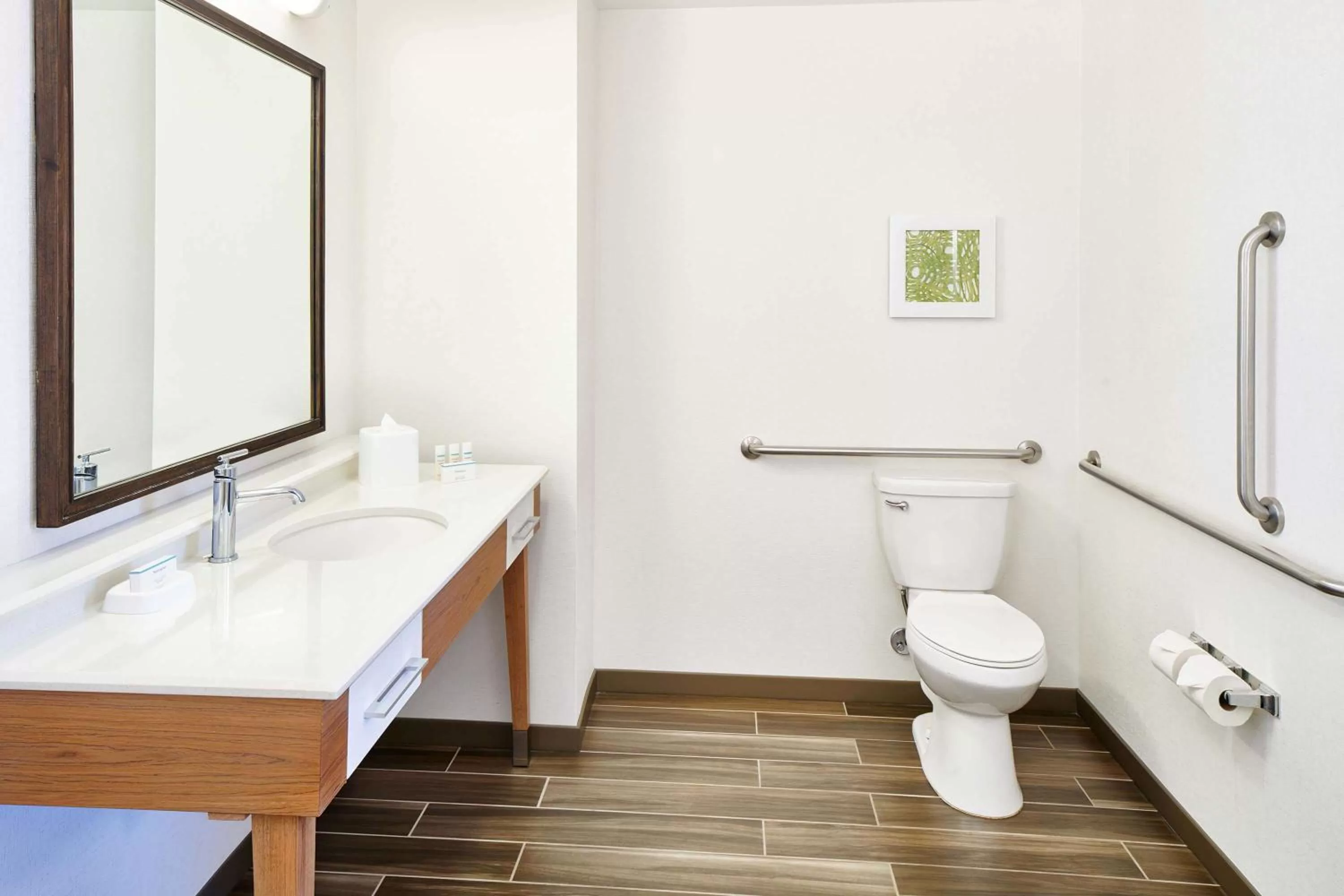 Toilet in Hampton Inn & Suites Oahu Kapolei - FREE Parking - No Resort Fee