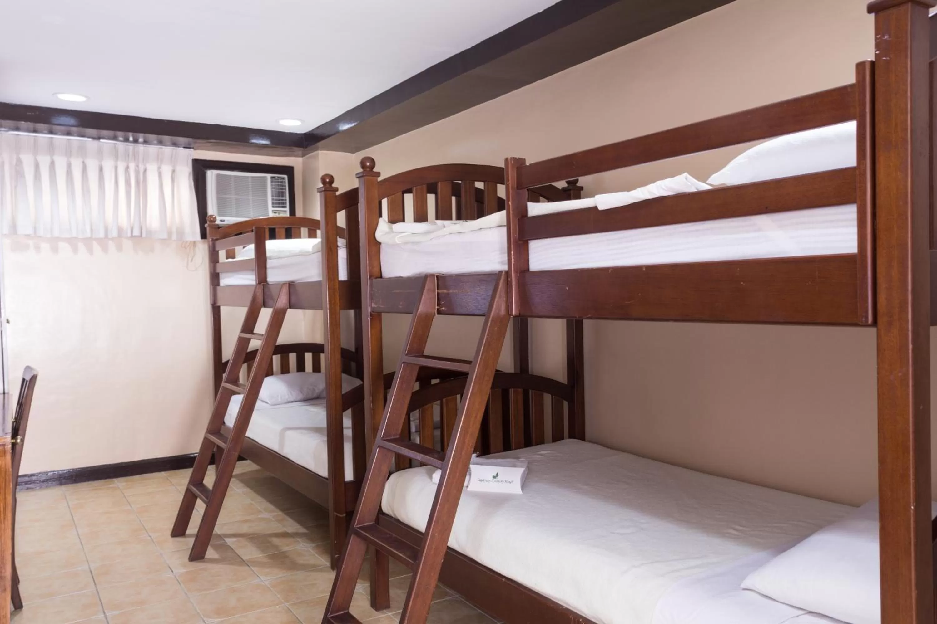 bunk bed, Bed in Tagaytay Country Hotel
