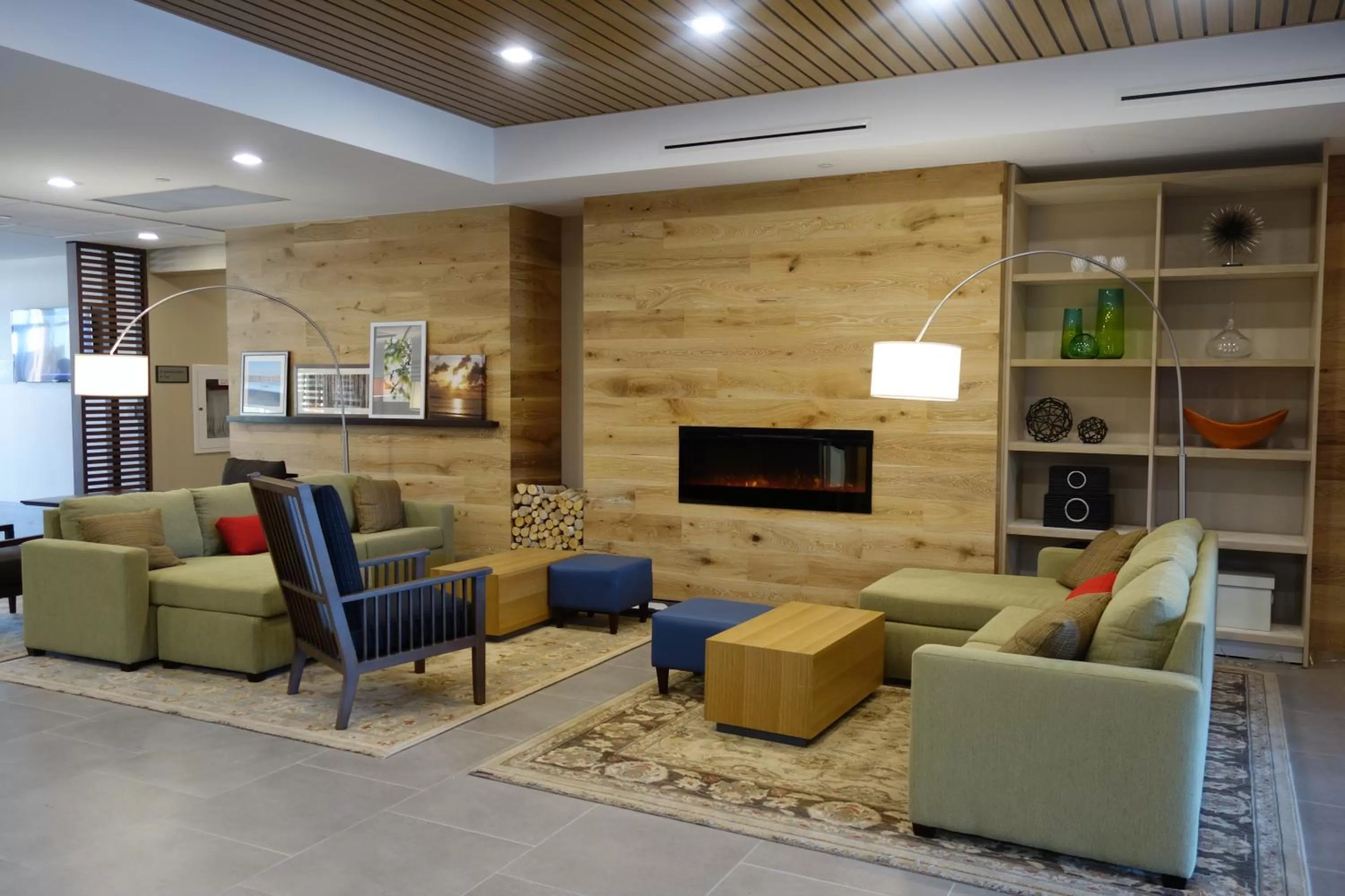 Lobby or reception in Country Inn & Suites by Radisson, Belleville, ON