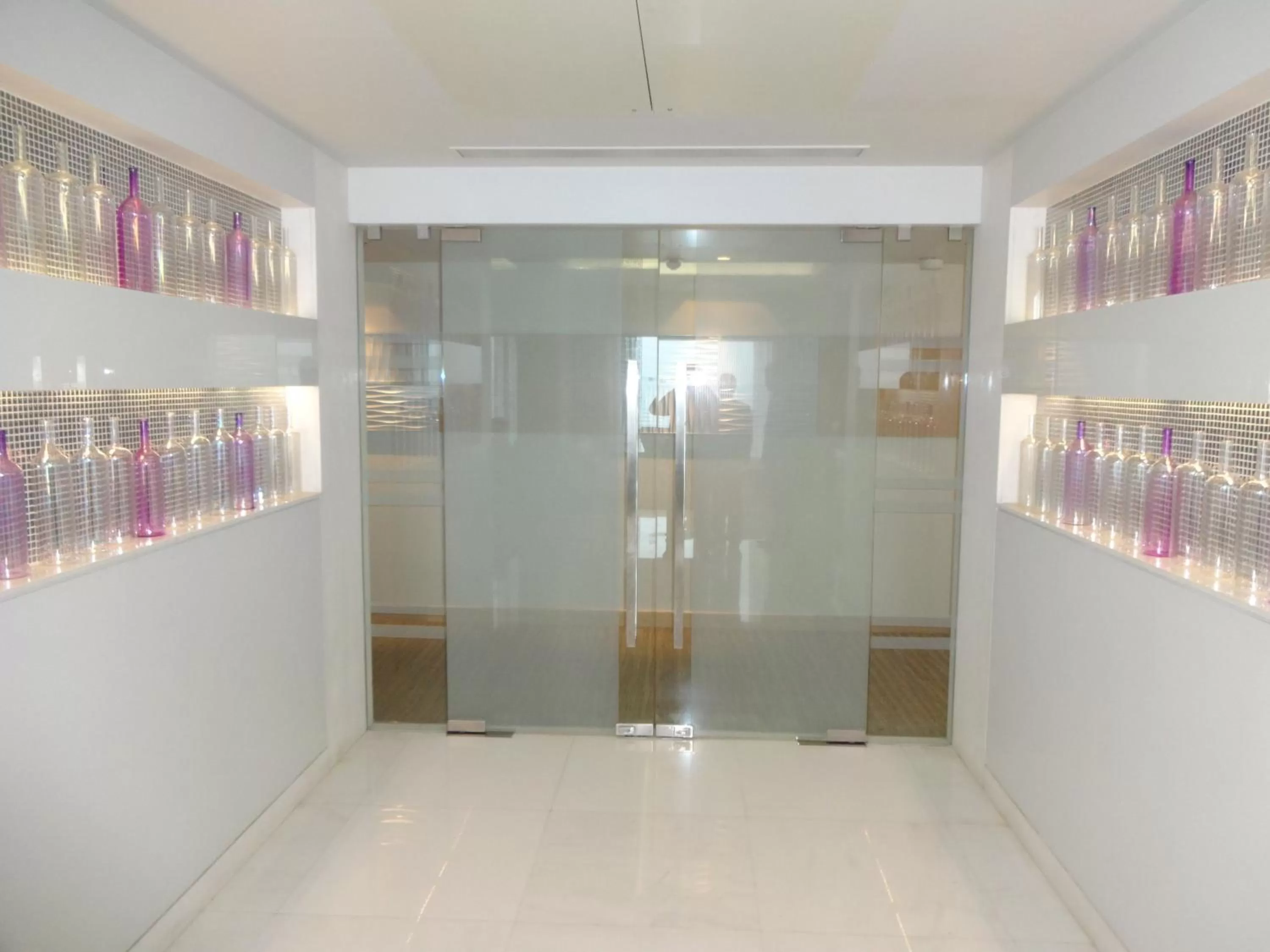 Lounge or bar in The Raintree, Anna Salai