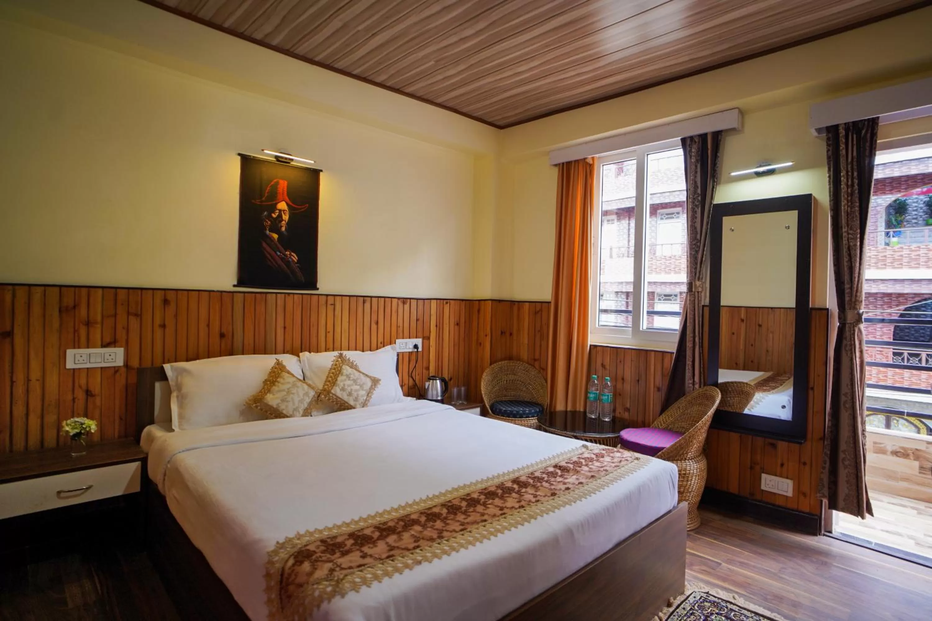 Property building, Bed in Hotel Hill Queen near Sherpa Gumba Darjeeling Mall 5 Min Couple Friendly