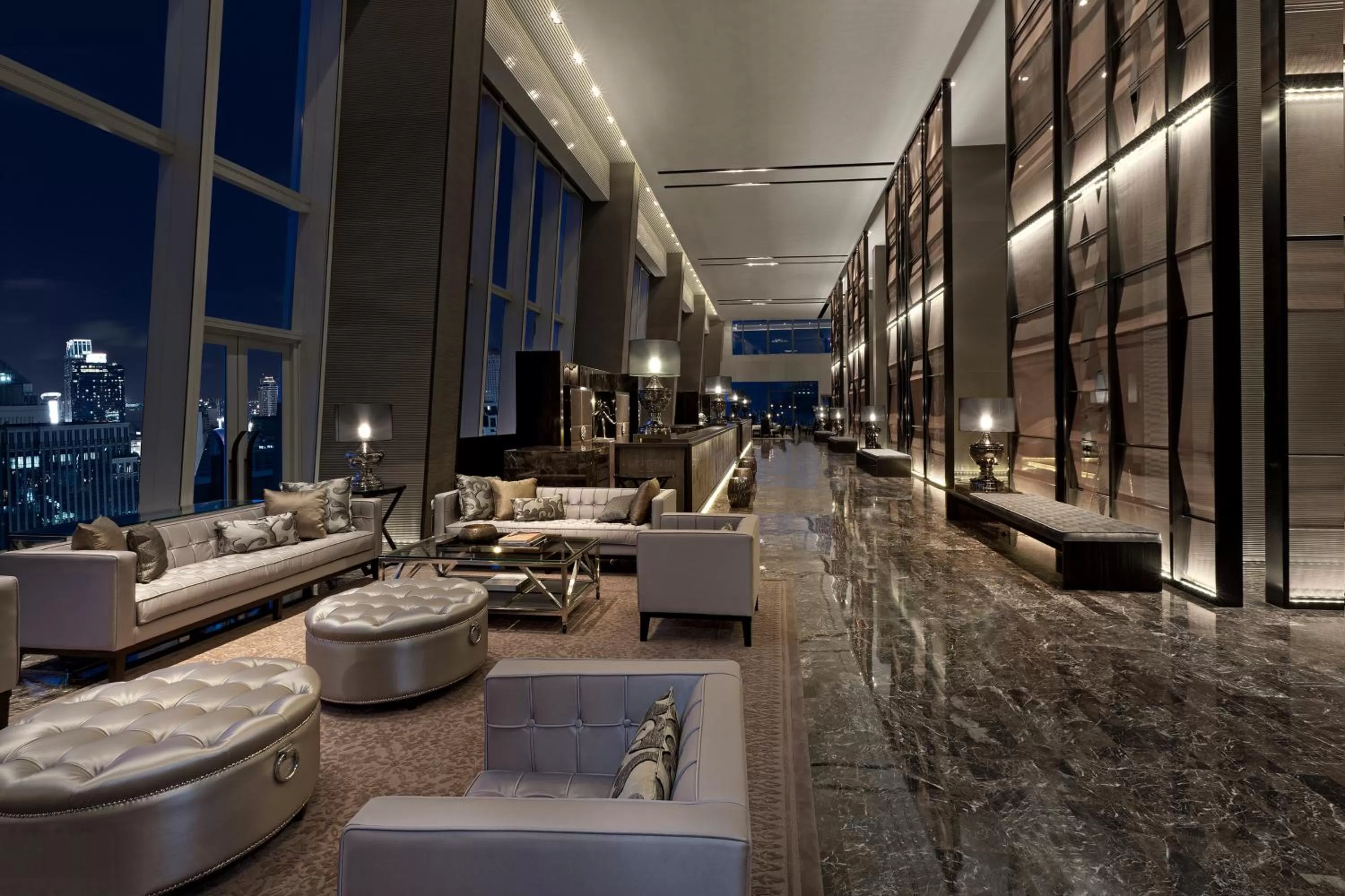 Night in The Okura Prestige Bangkok