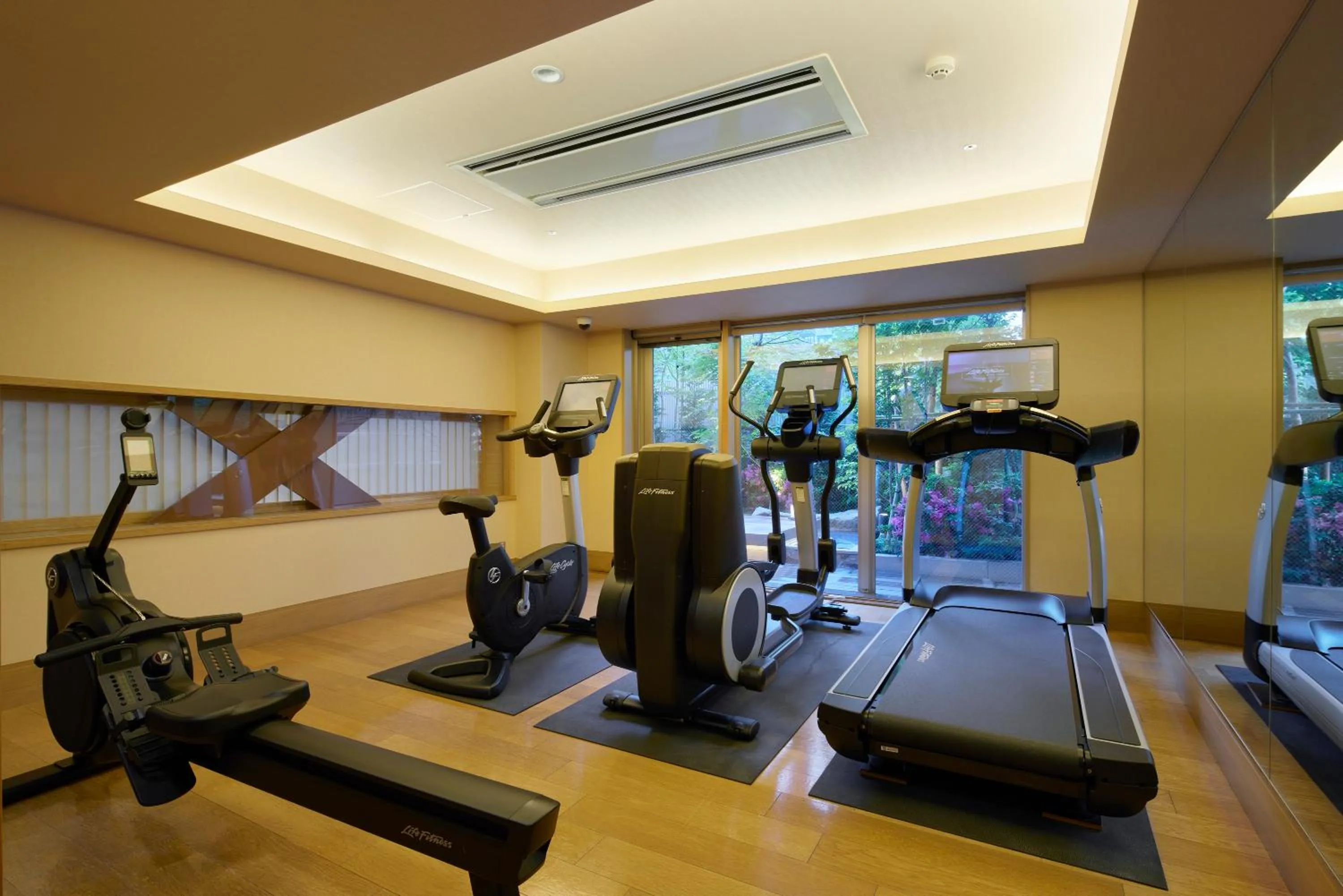 Fitness centre/facilities in Hotel Niwa Tokyo
