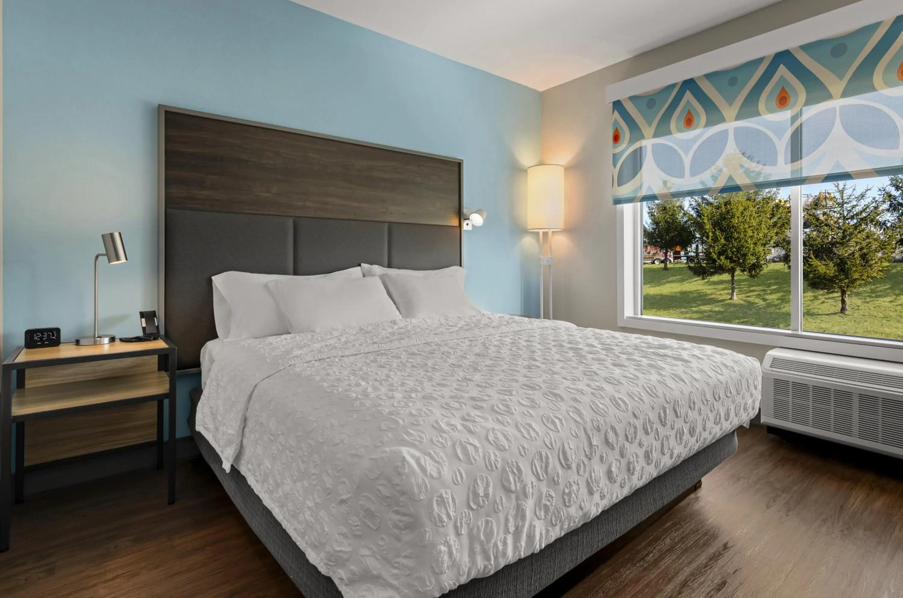 Bed in Tru By Hilton Christiansburg