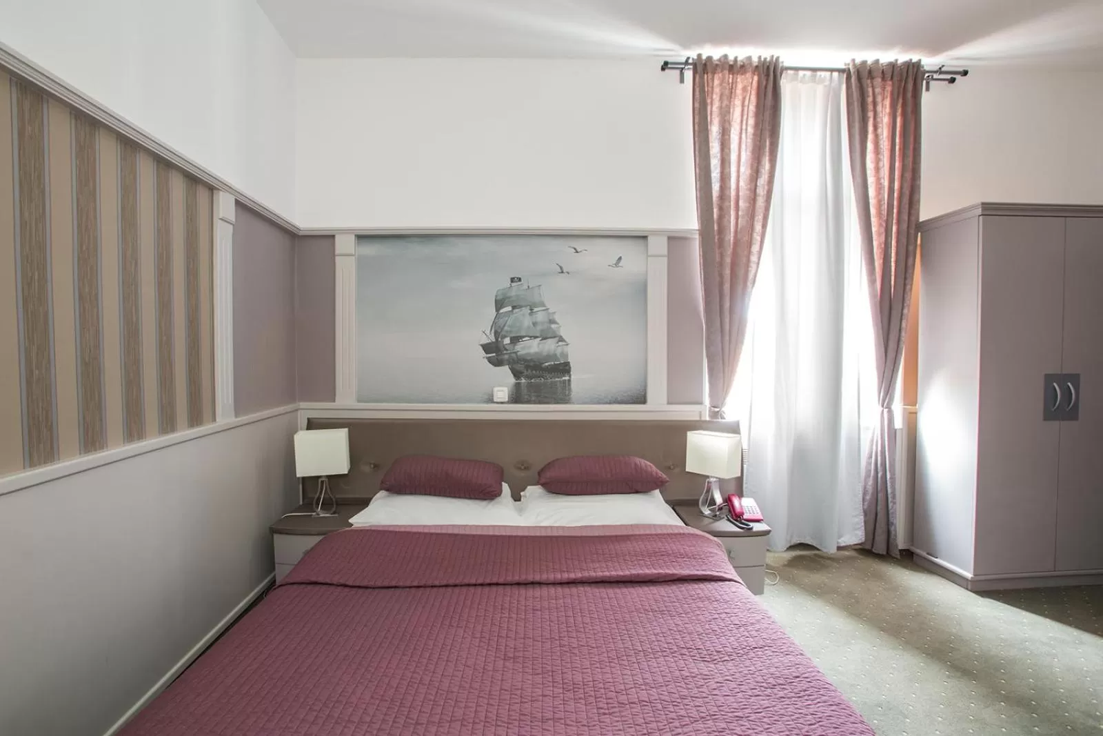 TV and multimedia, Bed in Hotel Galija