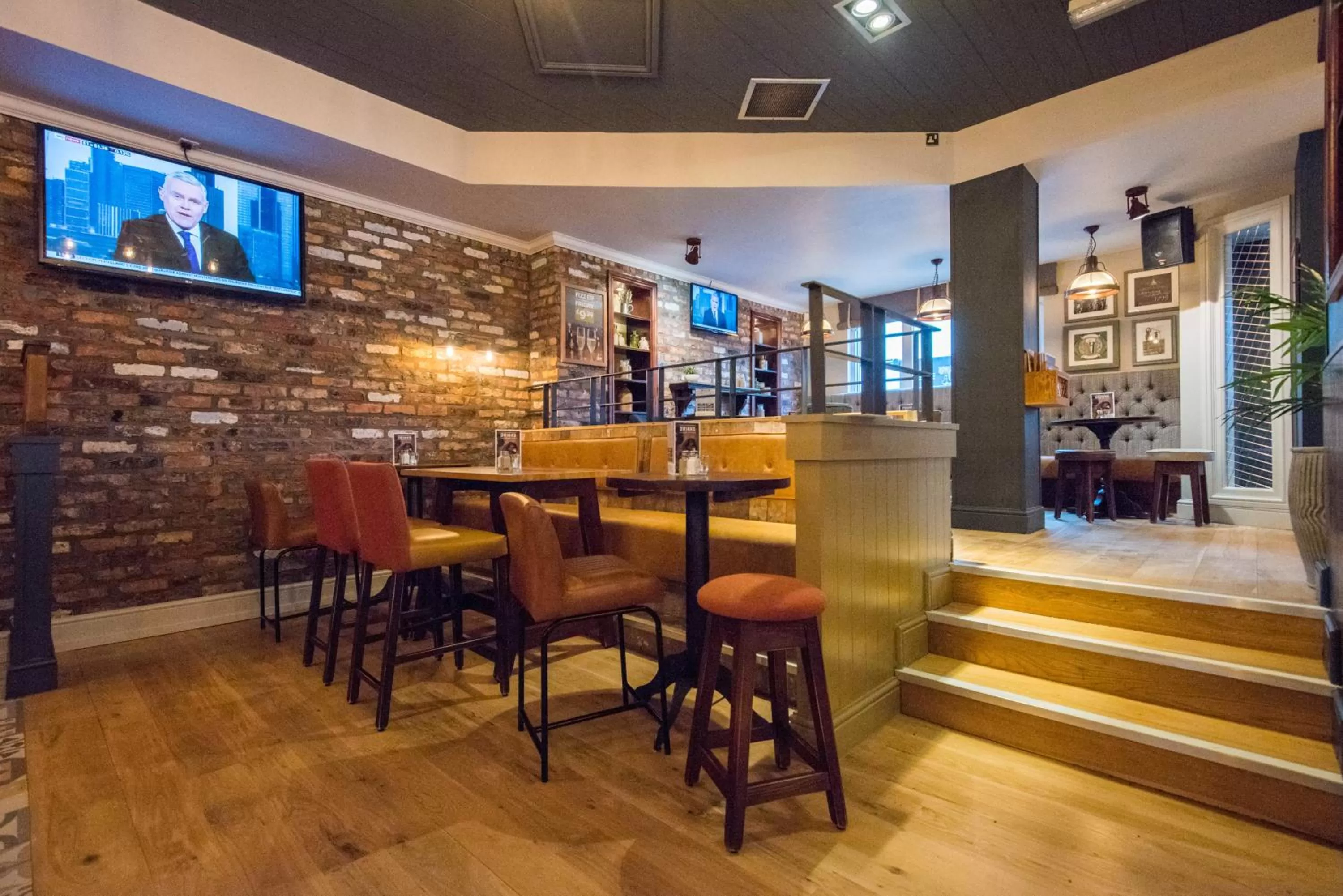 Lounge or bar in The Caledonian Hotel