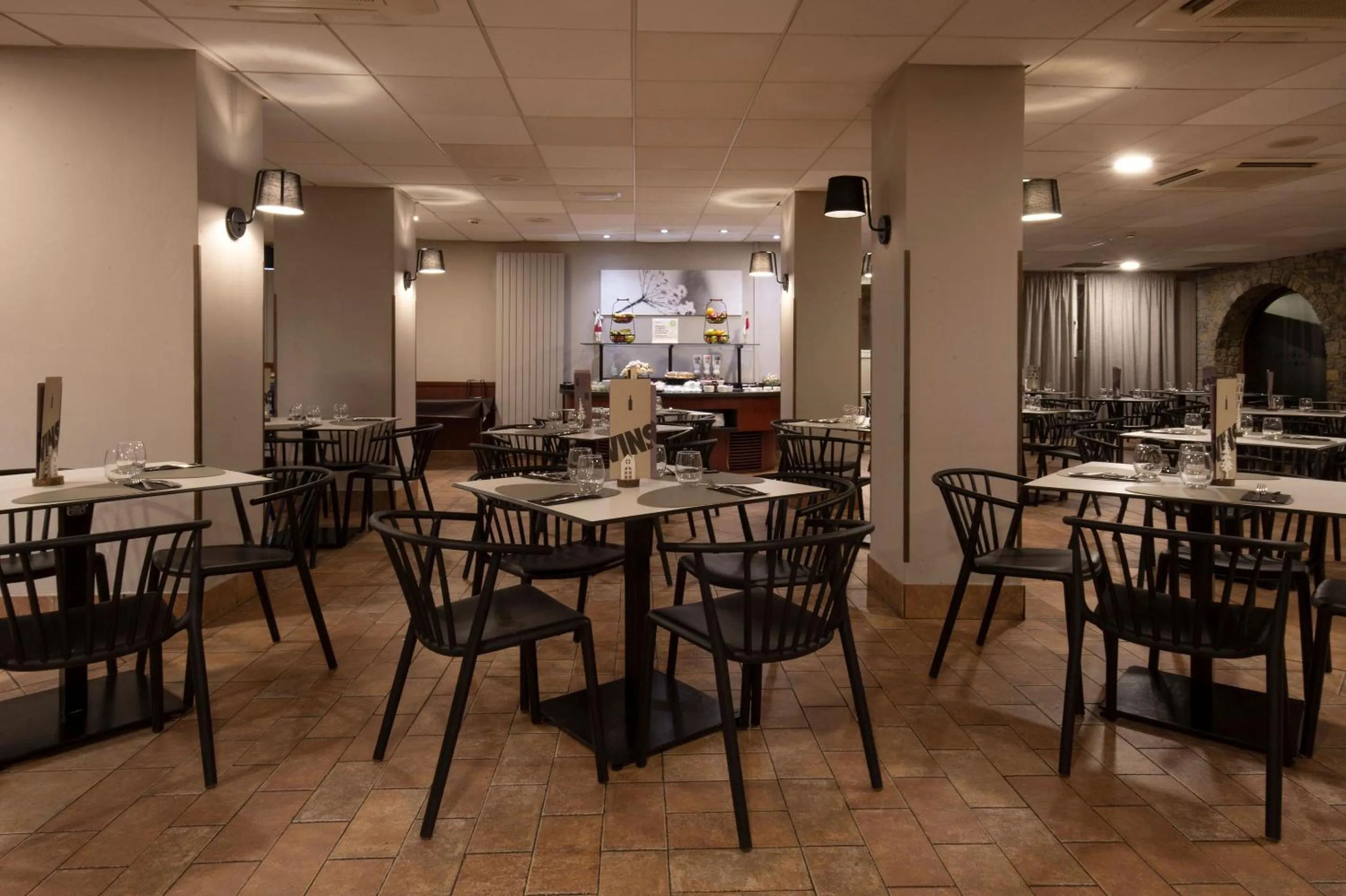 Restaurant/places to eat in Hotel Grand Pas by Nexta