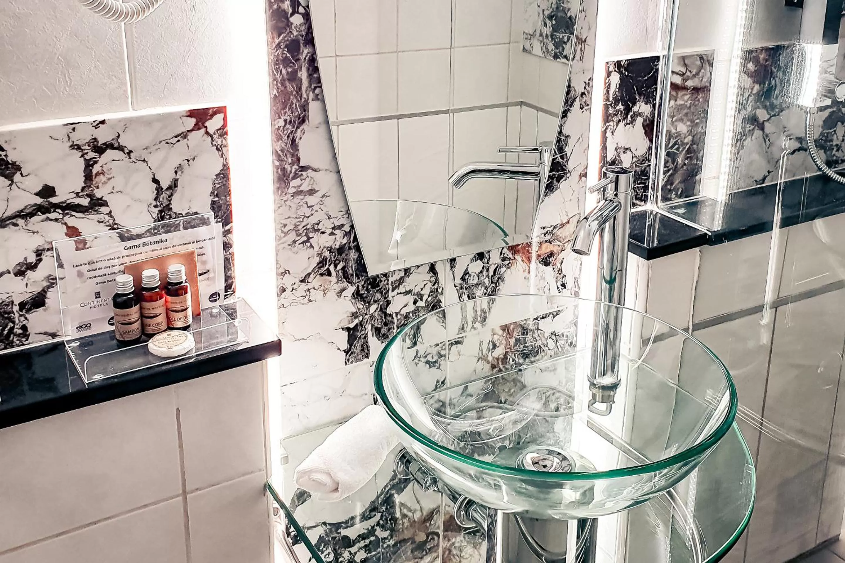 Bathroom in Continental Forum Arad